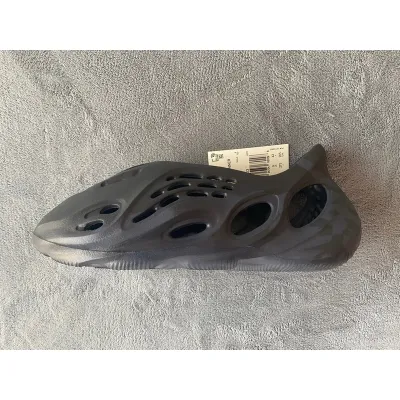 og Yeezy Foam RNNR Mineral Blue GV7903 01