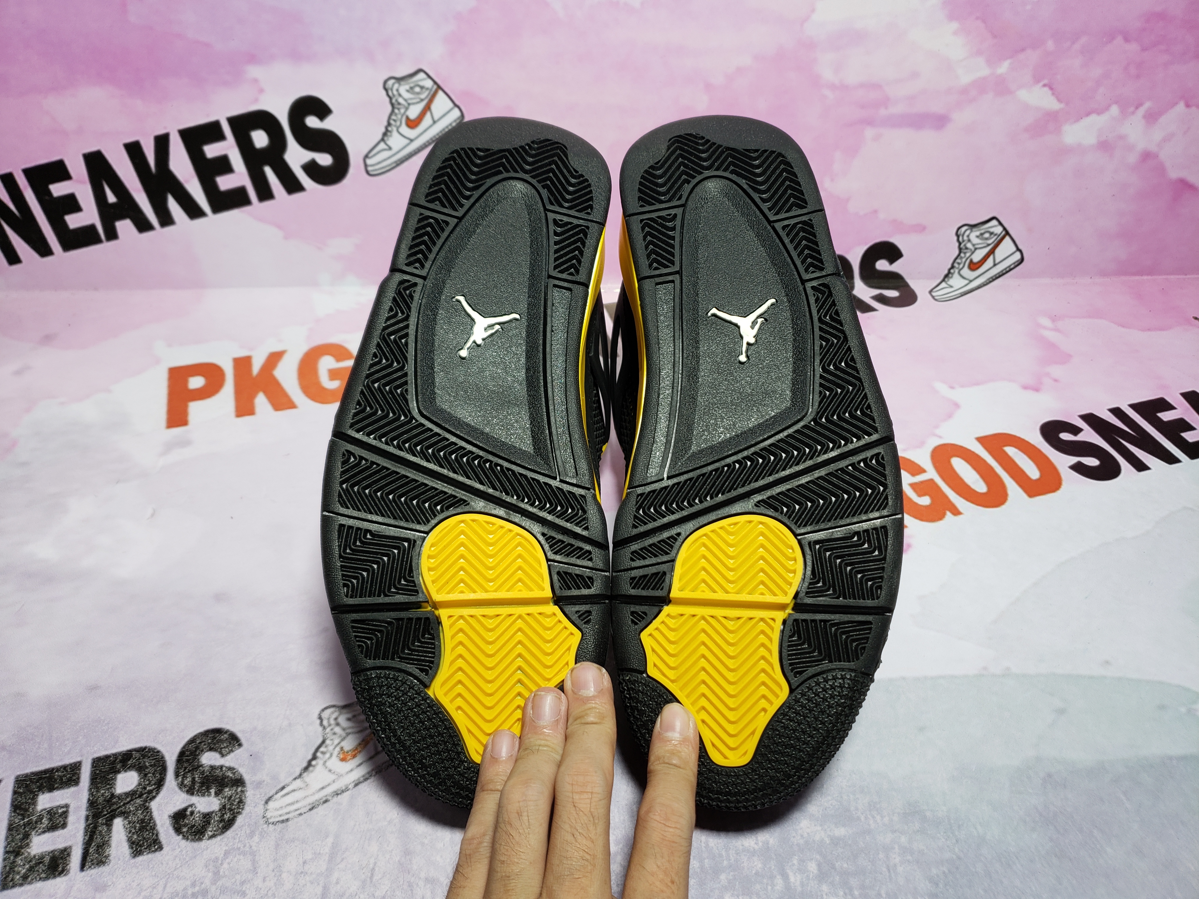 PKGoden Jordan 4 Retro Thunder 308497-008