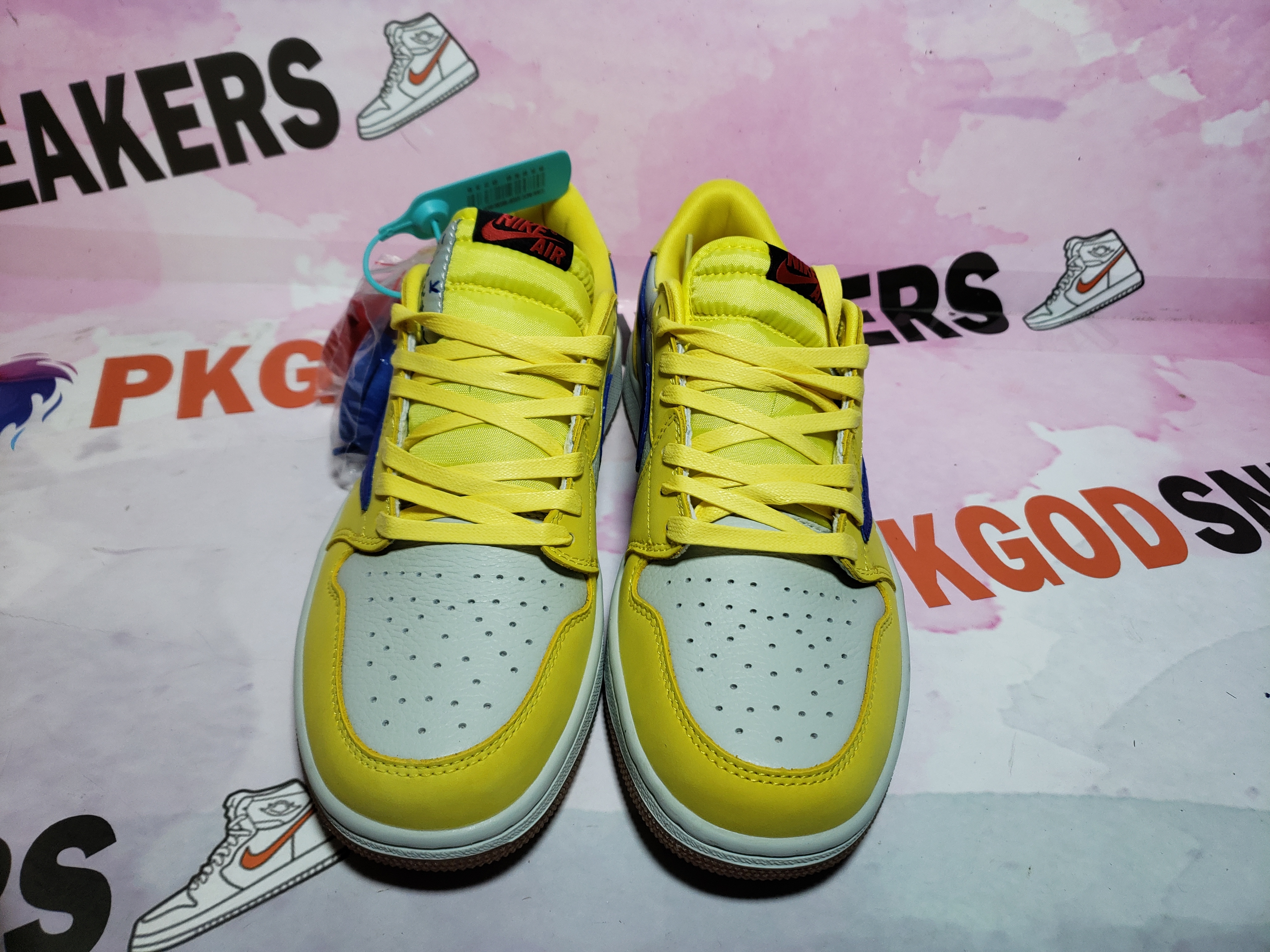 BoostMasterLin Jordan 1 Retro Low OG SP Travis Scott Canary DZ4137-700