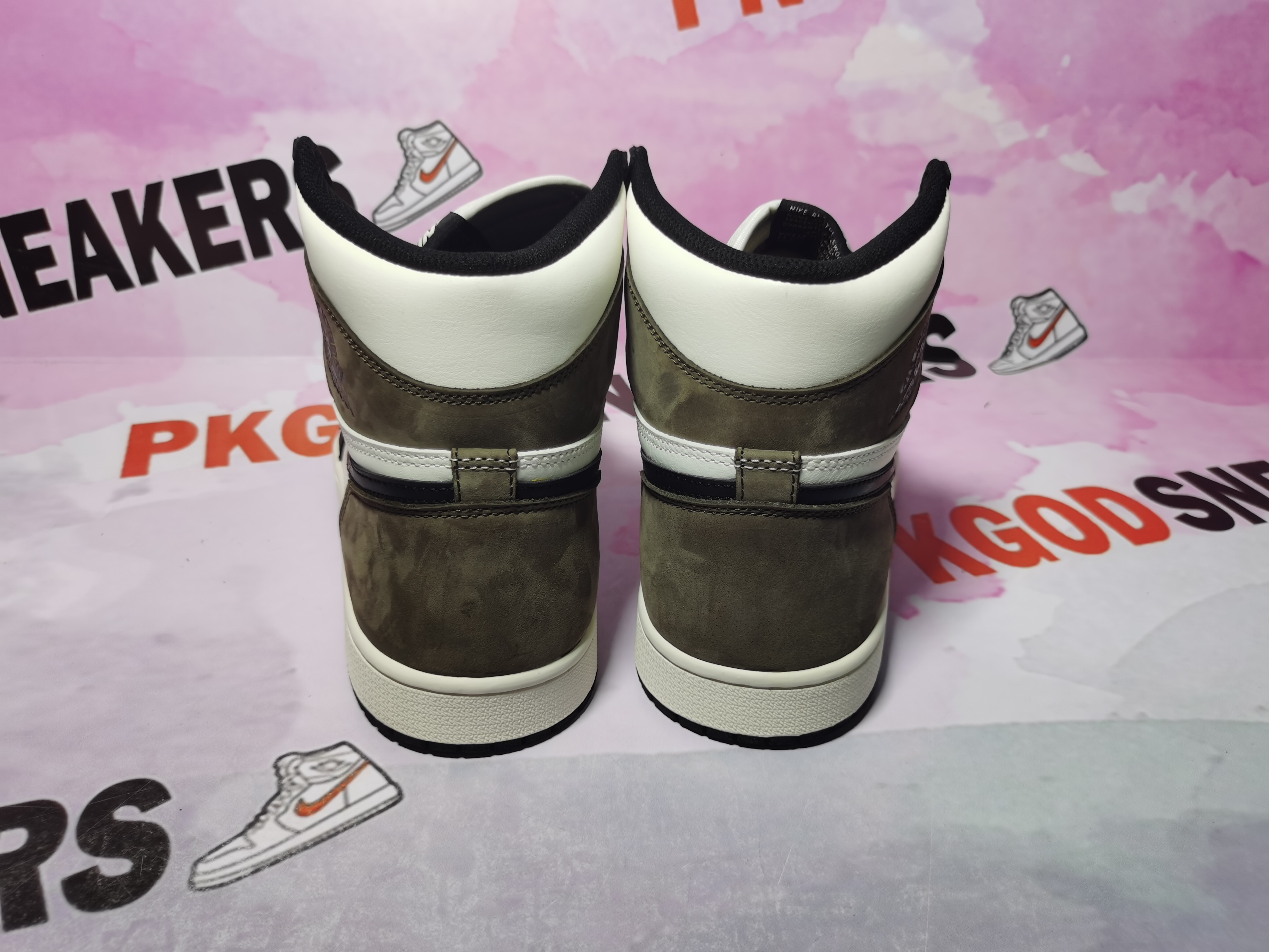 🔥Flash Sale 99$🔥PKGoden Jordan 1 Retro High Dark Mocha 555088-105