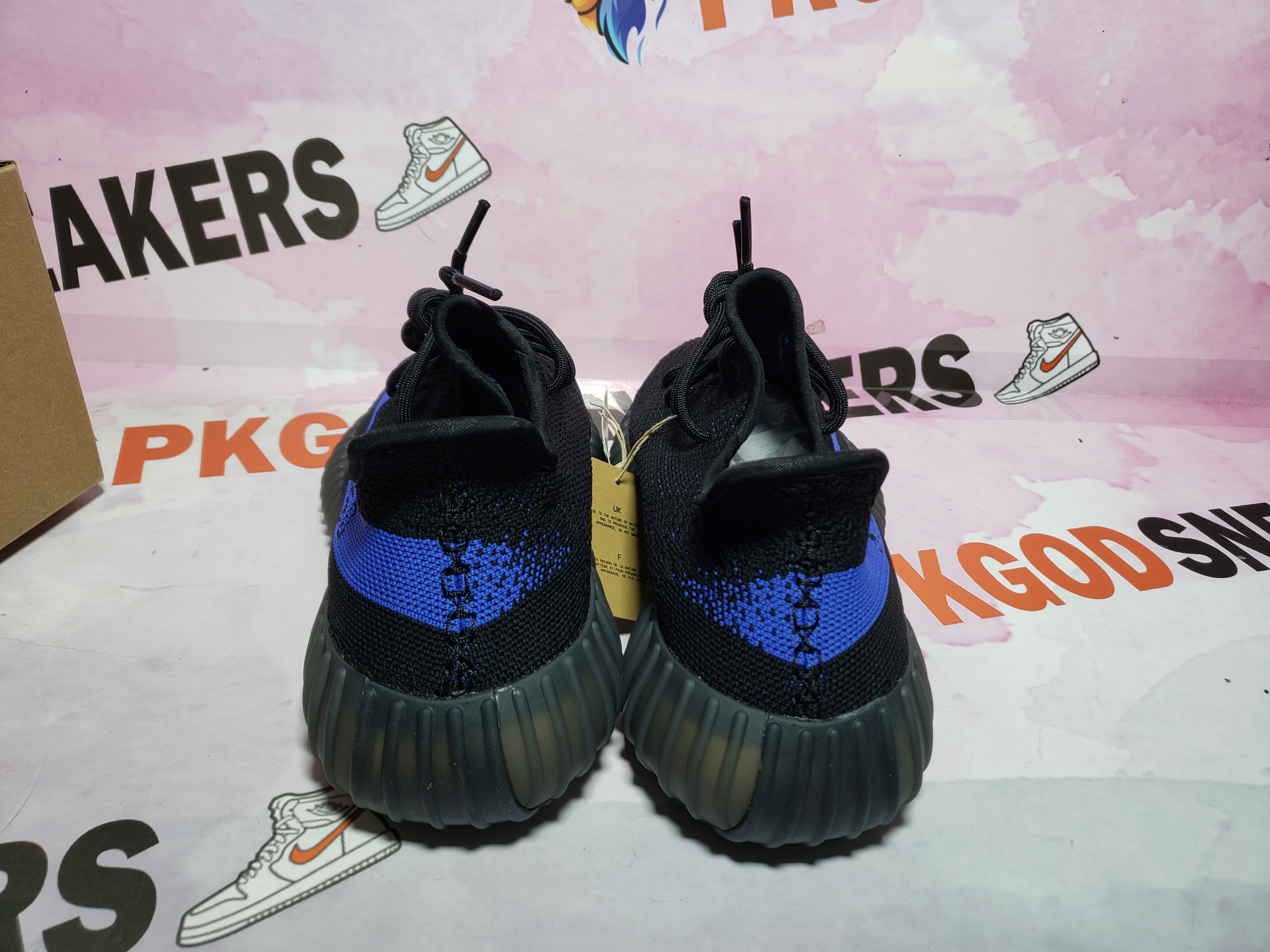 BoostMasterLin Yeezy Boost 350 V2 Dazzling Blue GY7164
