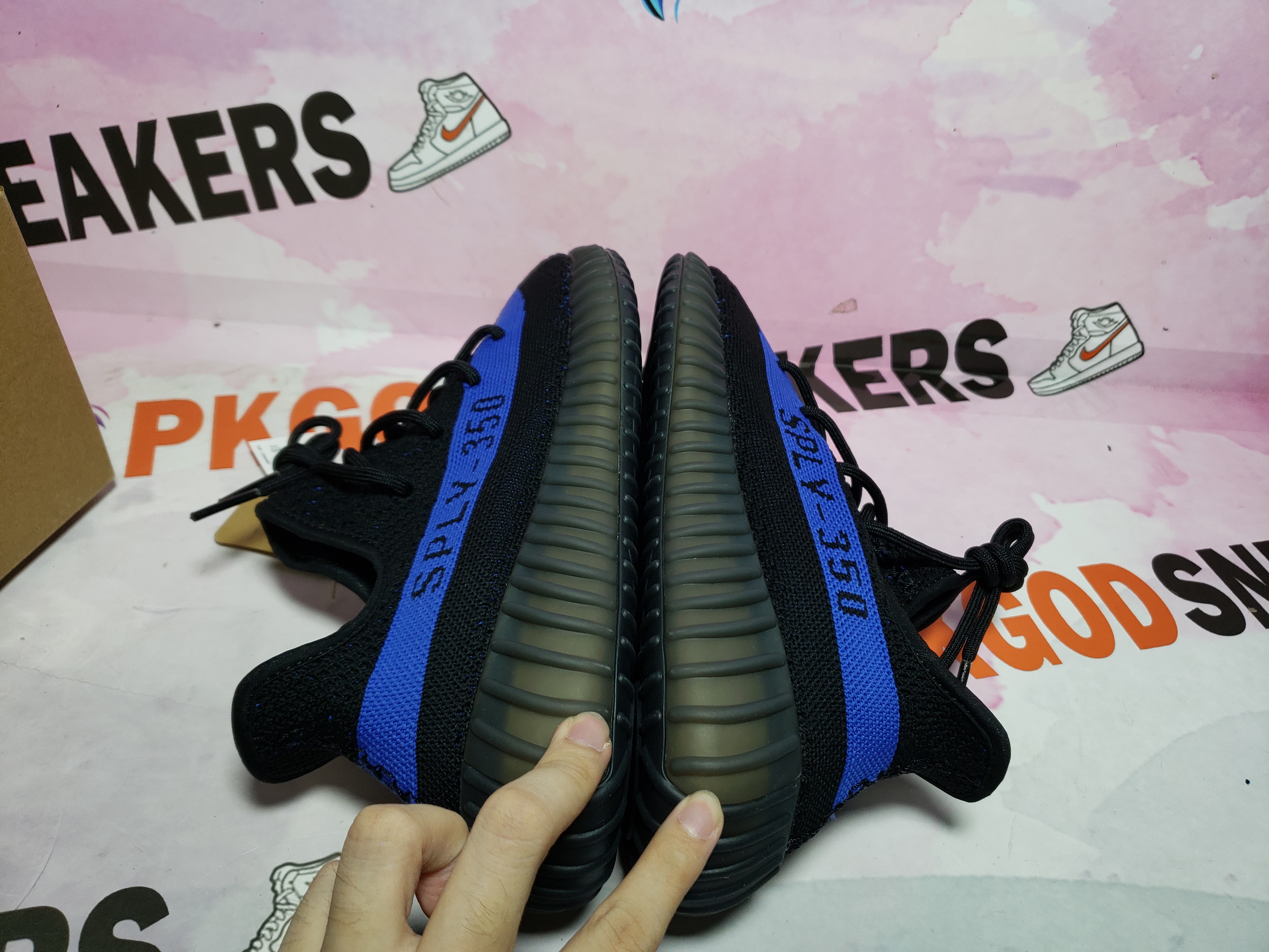 BoostMasterLin Yeezy Boost 350 V2 Dazzling Blue GY7164