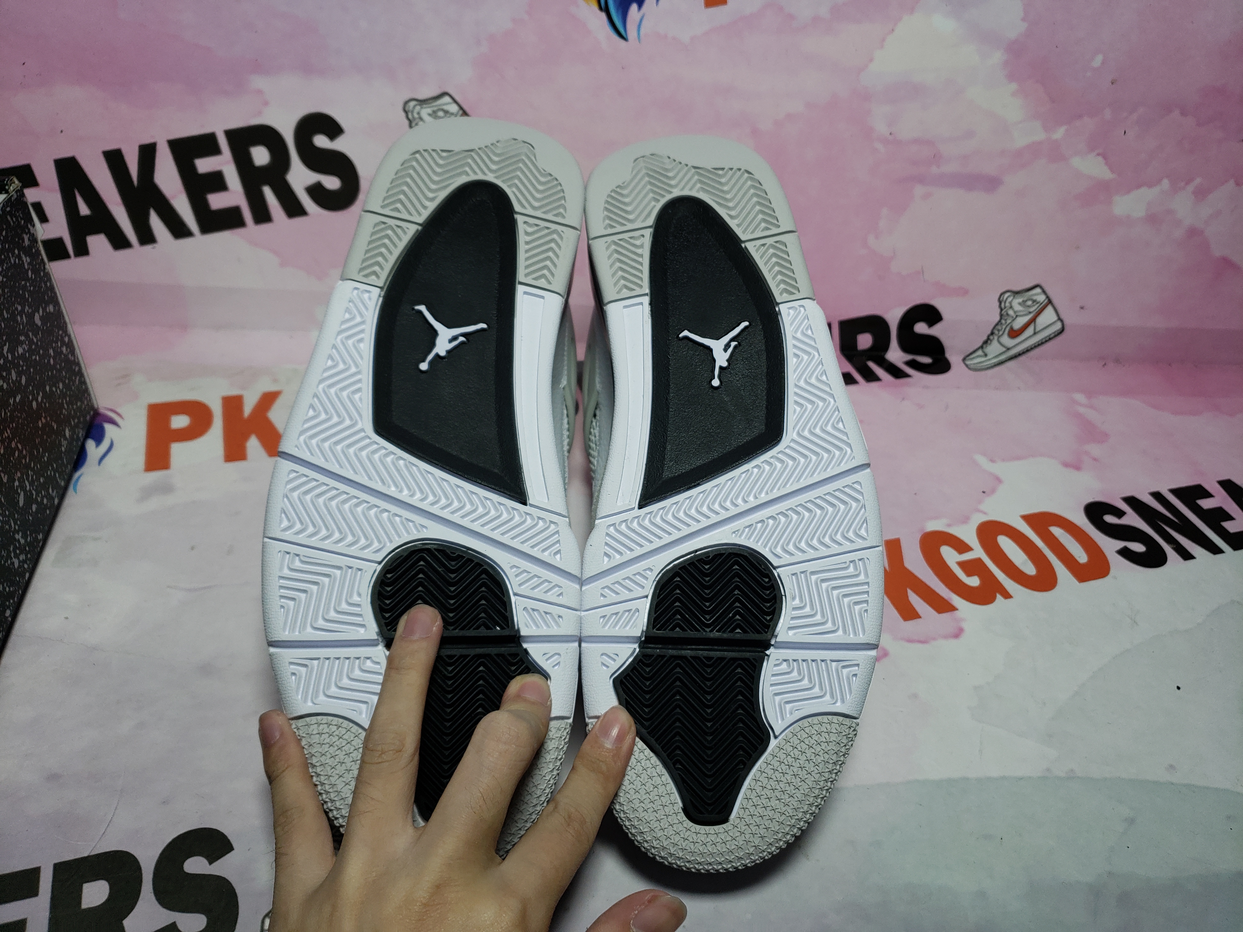 【Free Shipping】PKGoden Jordan 4 Retro Military Black  DH6927-111