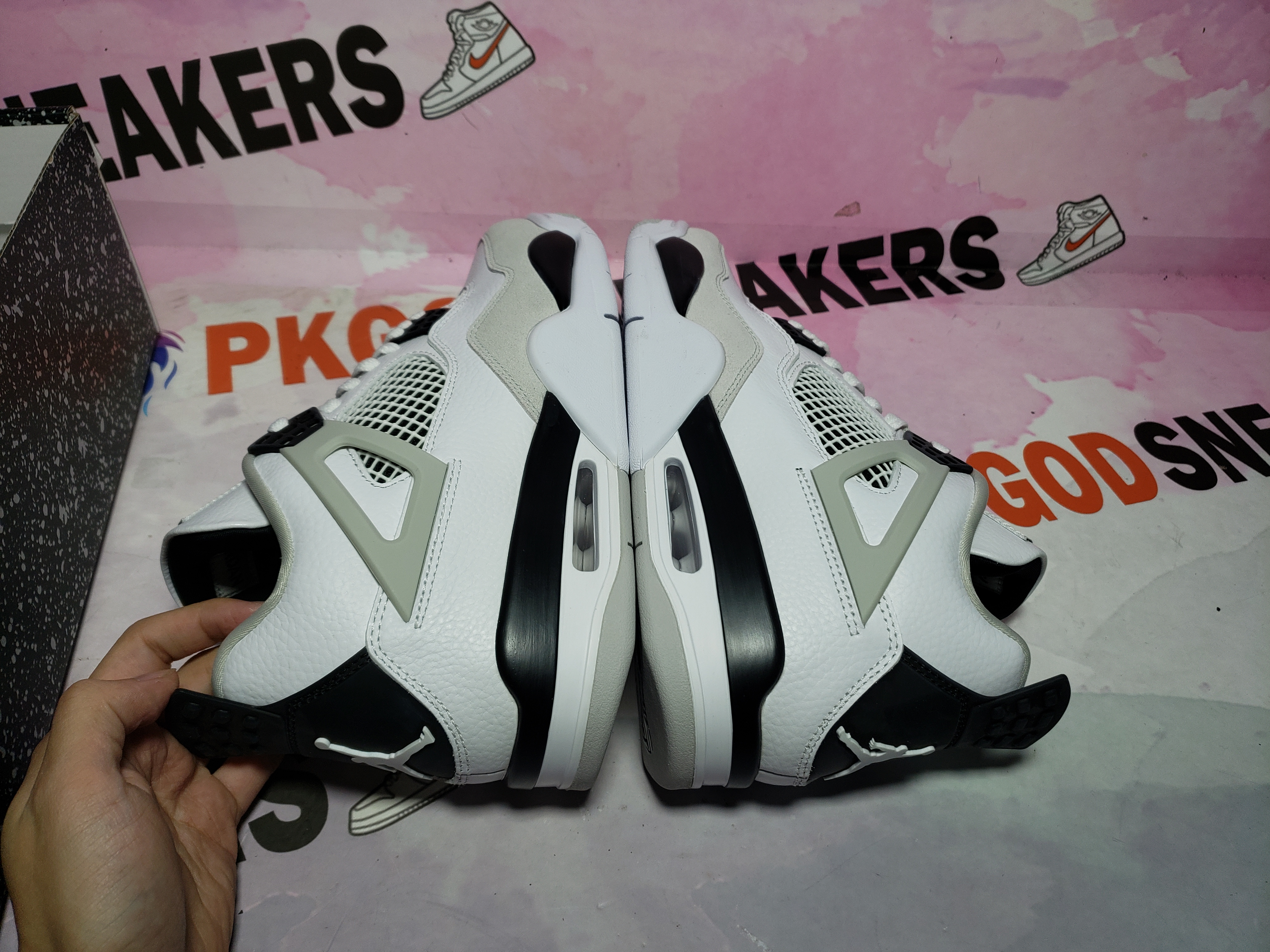 【Free Shipping】PKGoden Jordan 4 Retro Military Black  DH6927-111