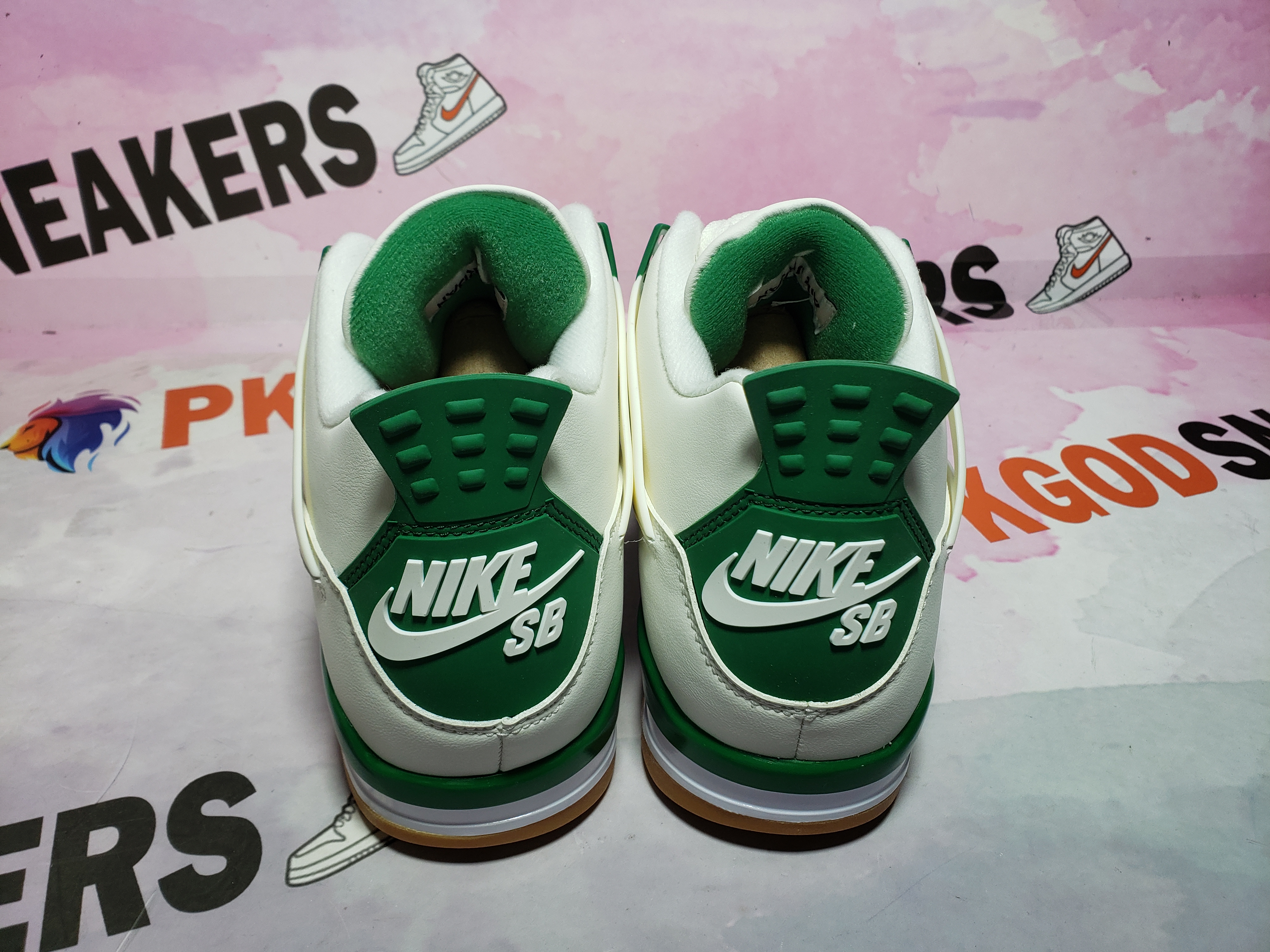 OG Jordan 4 Retro SB Pine Green DR5415-103