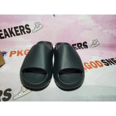OG Yeezy Slide Granite ID4132 02