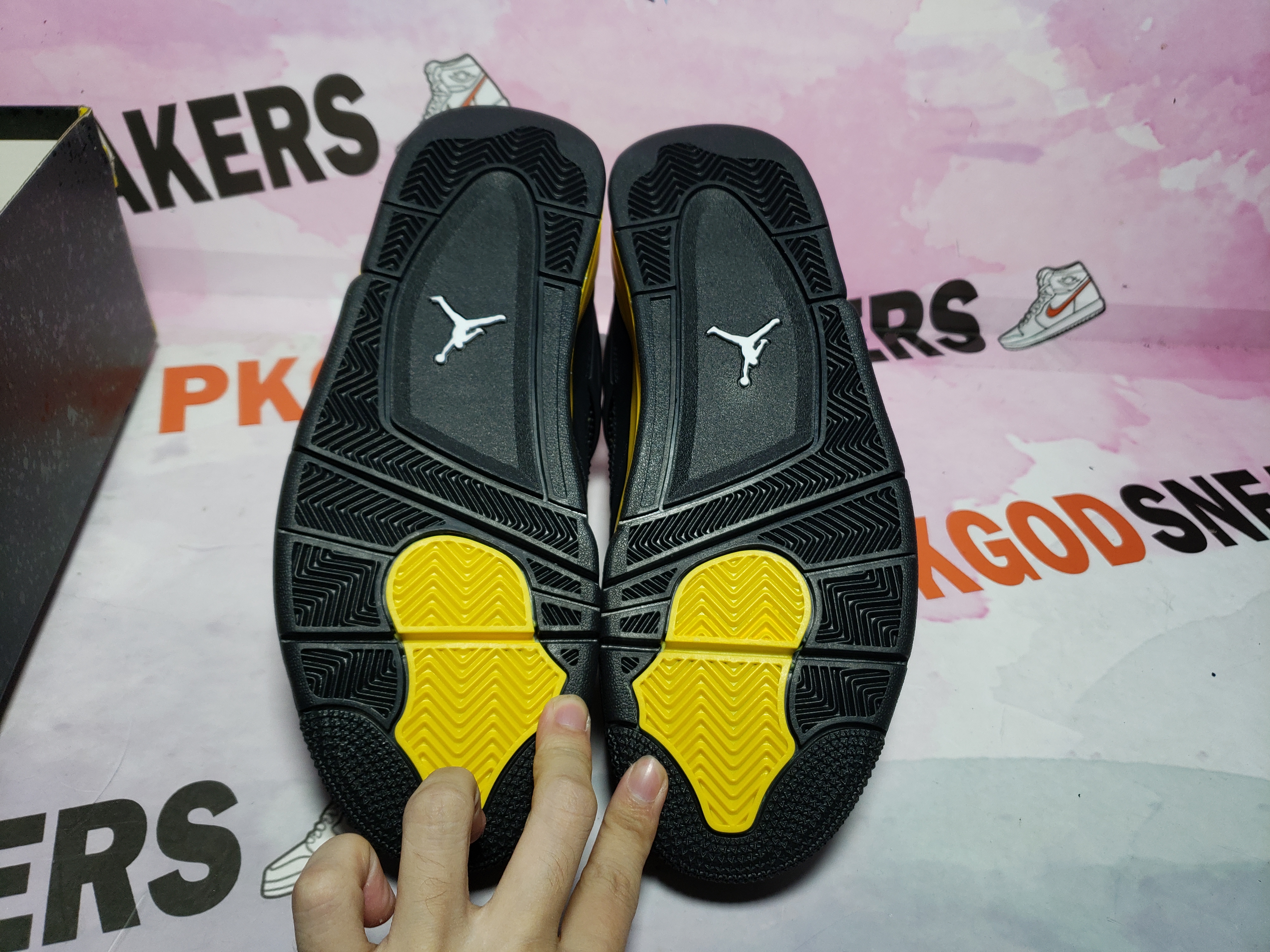 PKGoden Air Jordan 4 Thunder DH6927-017