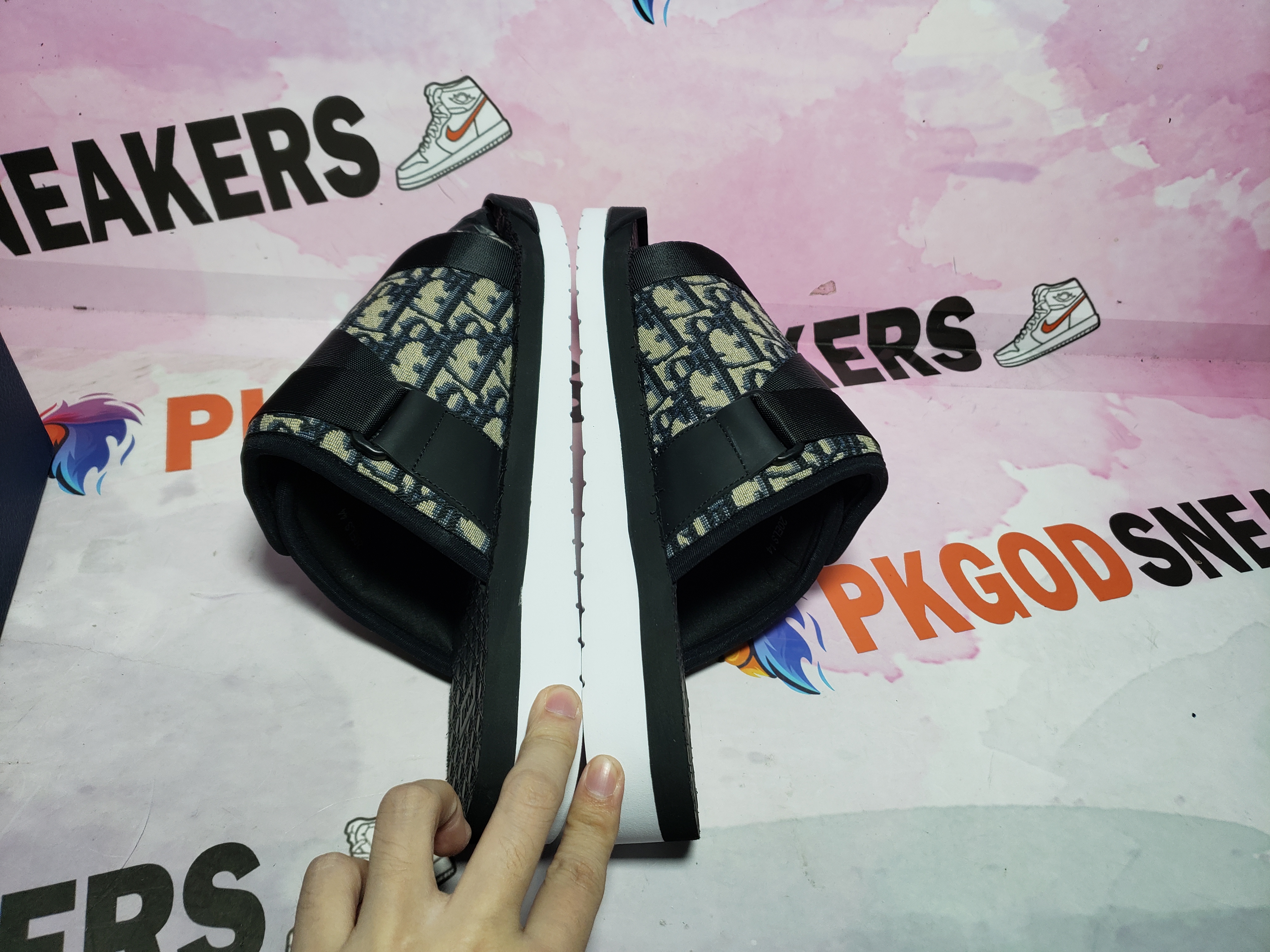 PKGoden Dior Alpha oblique Half Flower 3SN272ZIR 16536