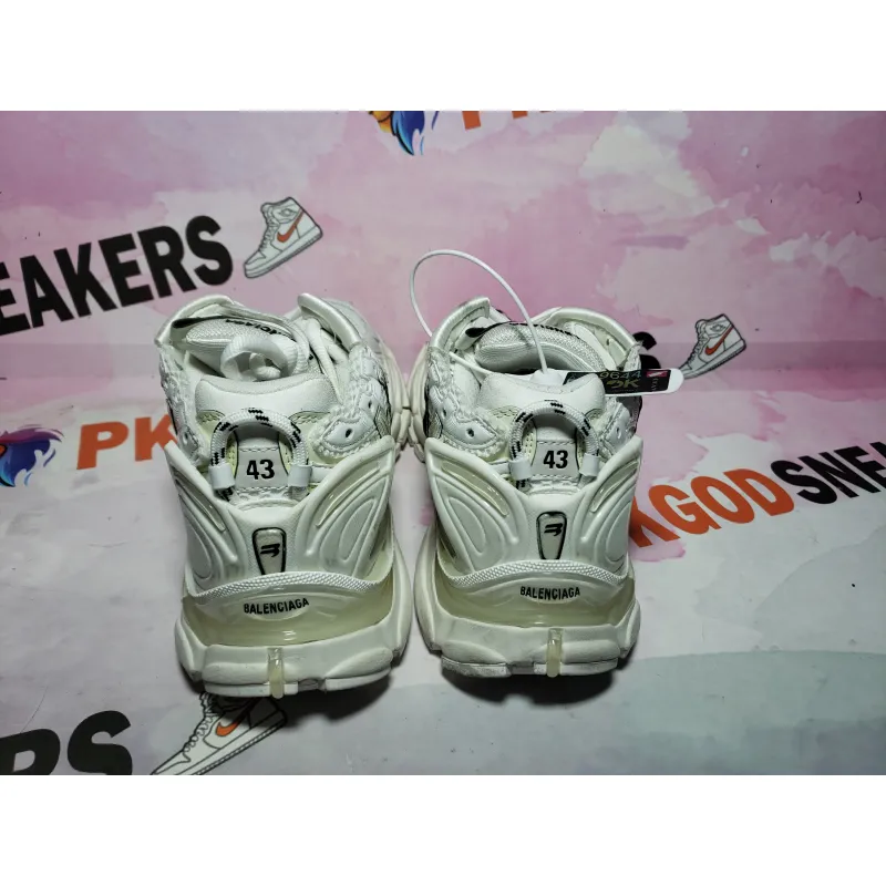 PKGoden Balenciaga 7th Runner White And Black Characters 677402 W3RBQ 9010