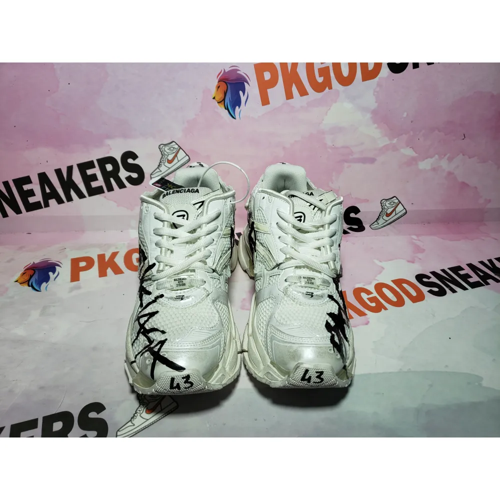 PKGoden Balenciaga 7th Runner White And Black Characters 677402 W3RBQ 9010