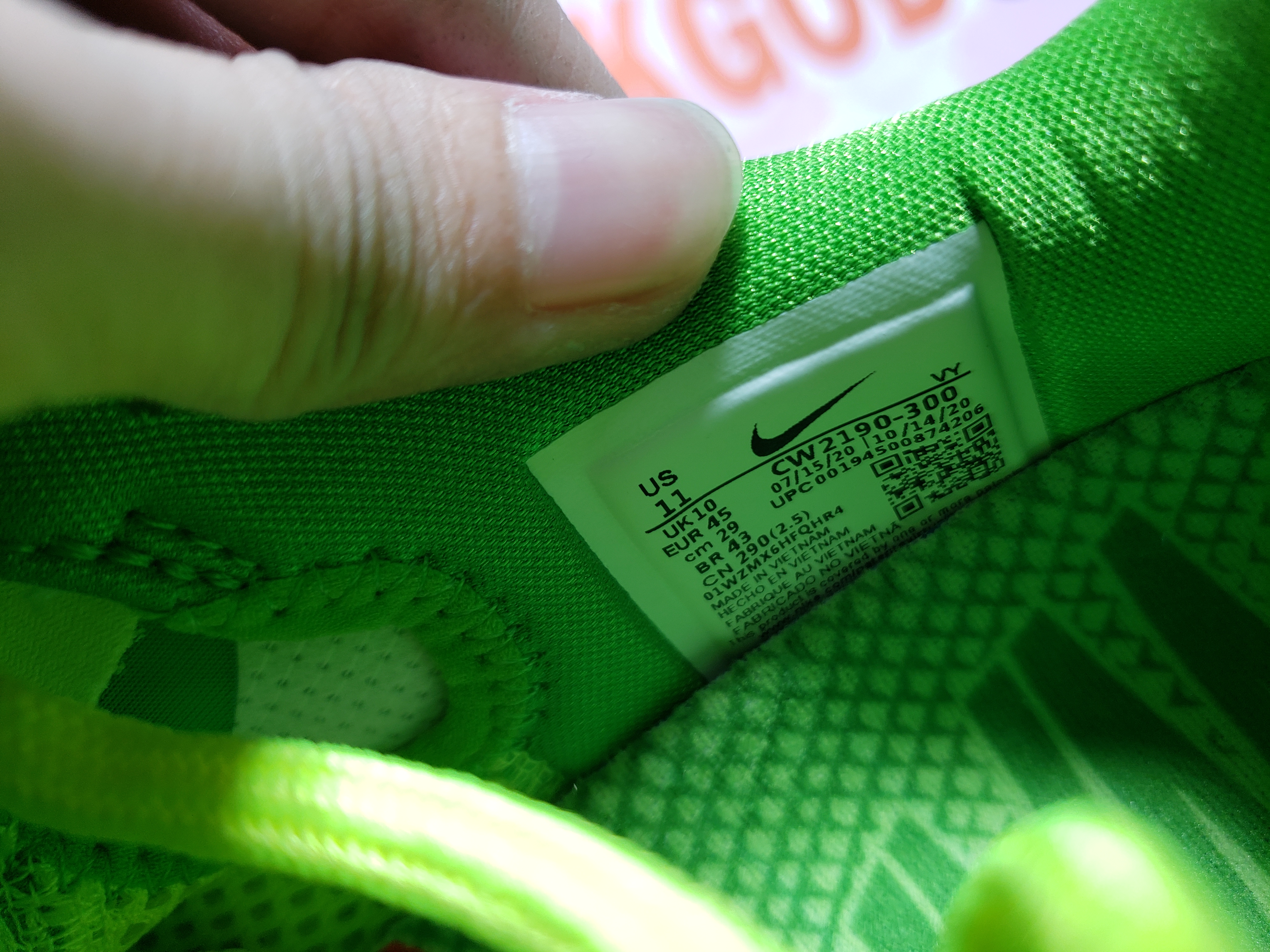 PKGoden Kobe 6 Protro Grinch (2020) CW2190-300