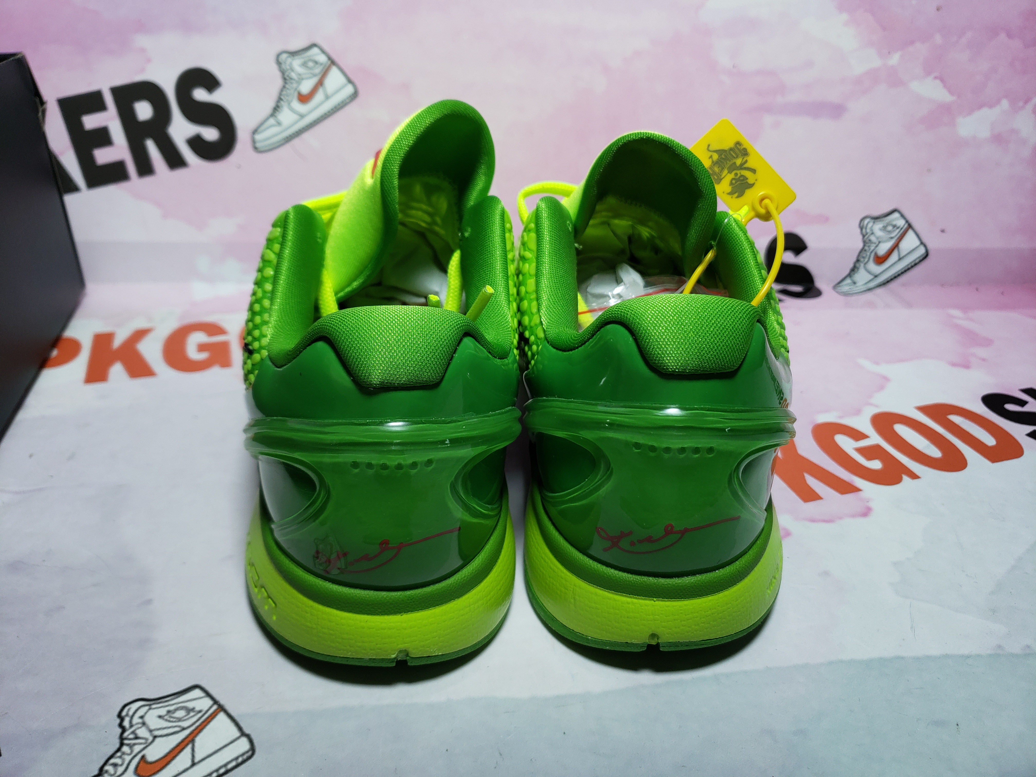 PKGoden Kobe 6 Protro Grinch (2020) CW2190-300