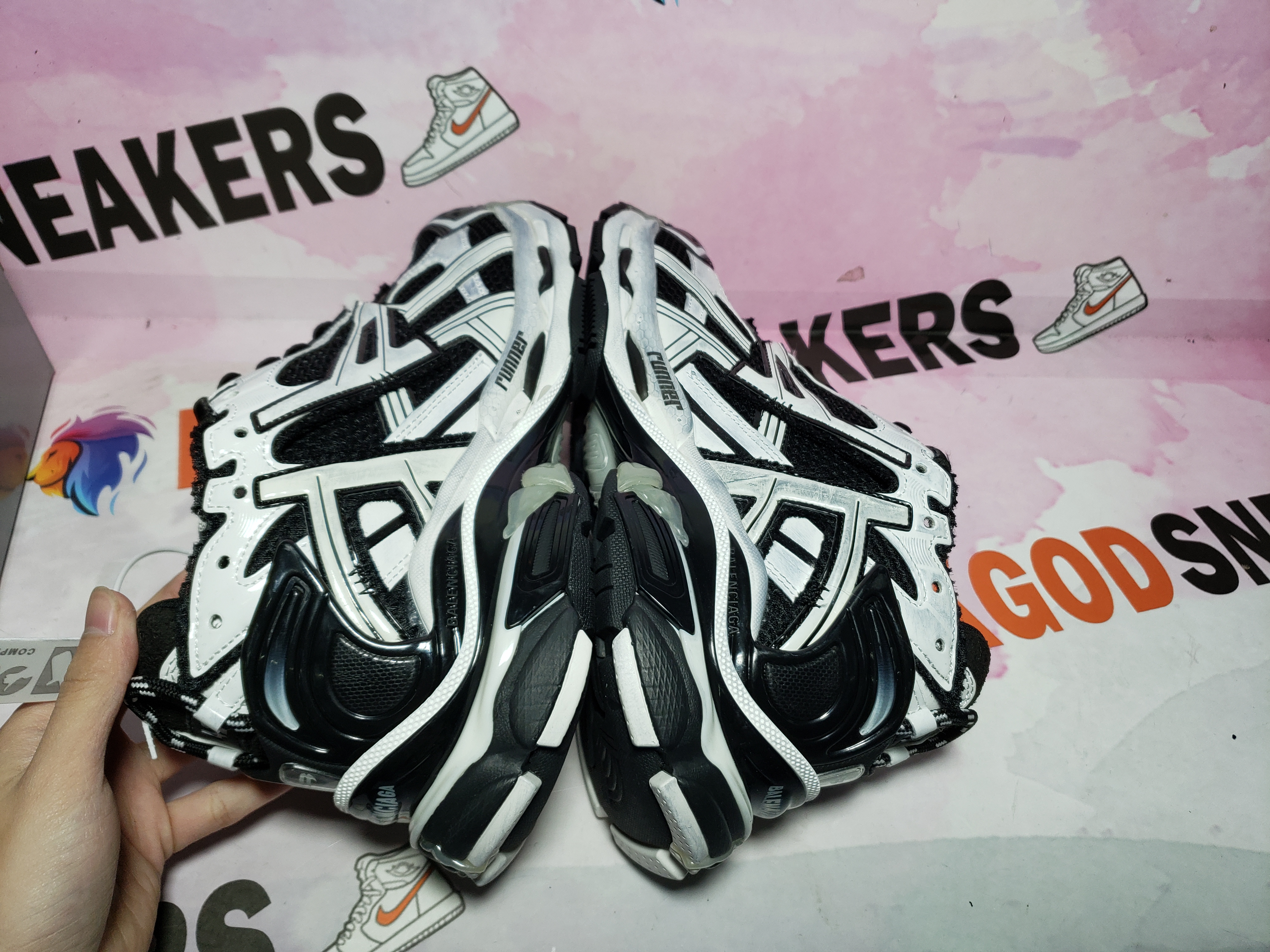 PKGoden Balenciaga 7th Runner Black White 677403W3RB29010