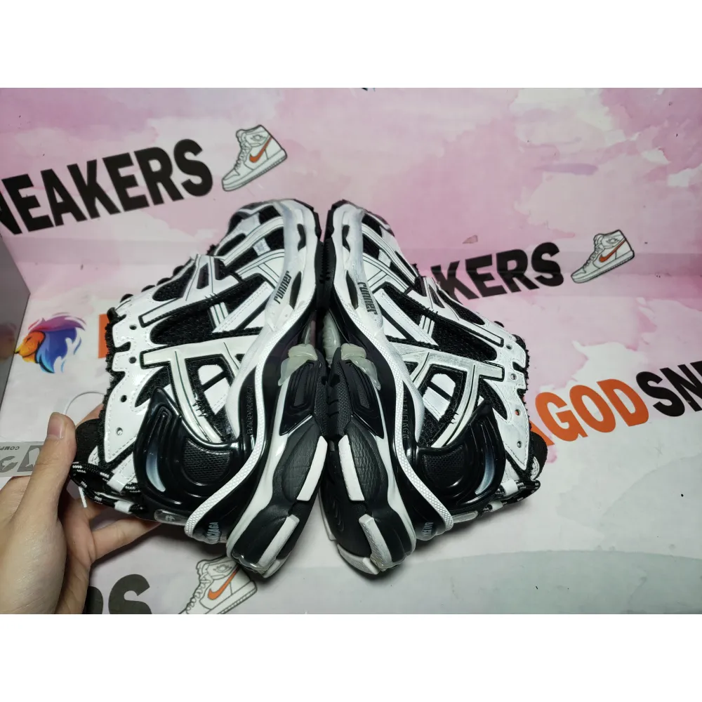 PKGoden Balenciaga 7th Runner Black White 677403W3RB29010