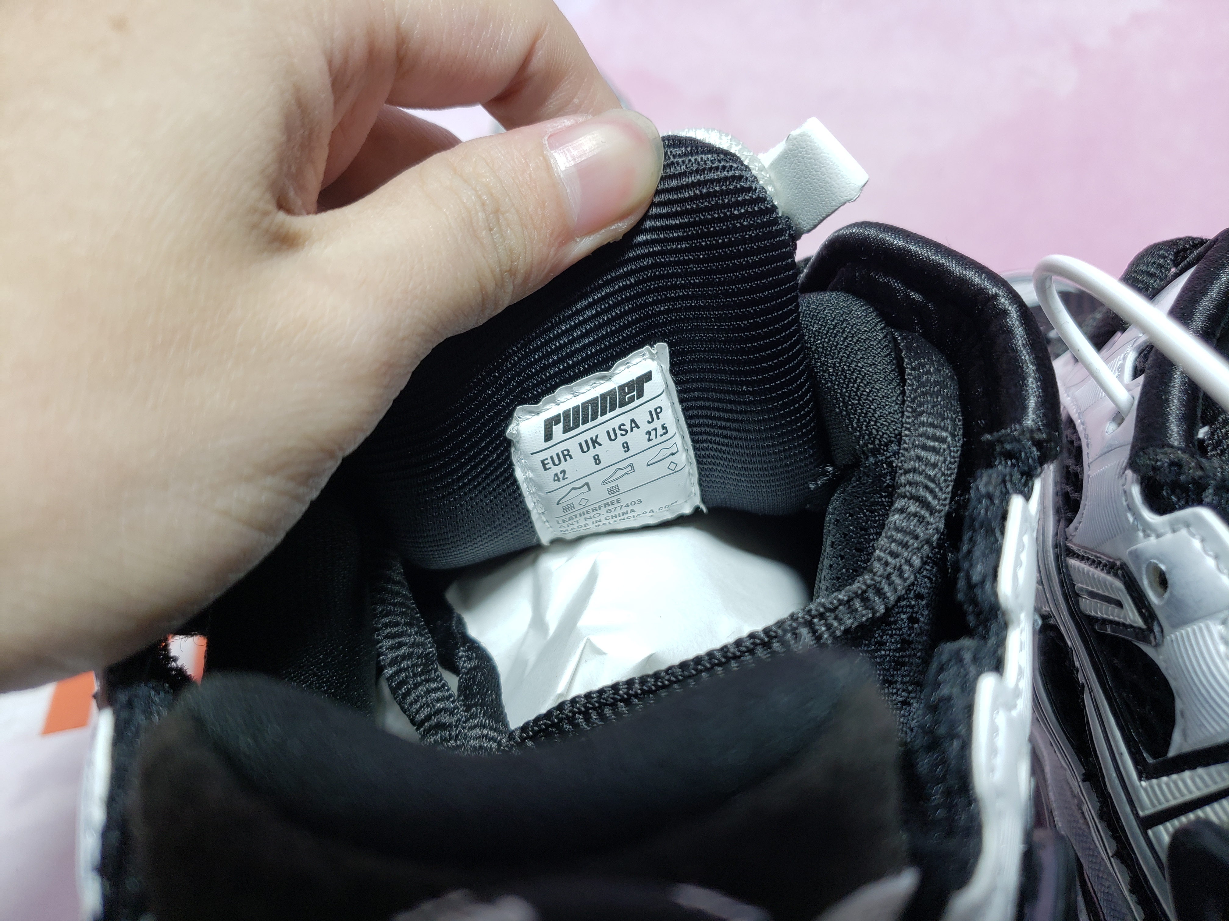 PKGoden Balenciaga 7th Runner Black White 677403W3RB29010