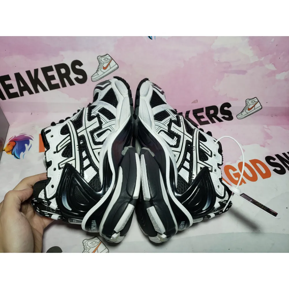 PKGoden Balenciaga 7th Runner Black White 677403W3RB29010