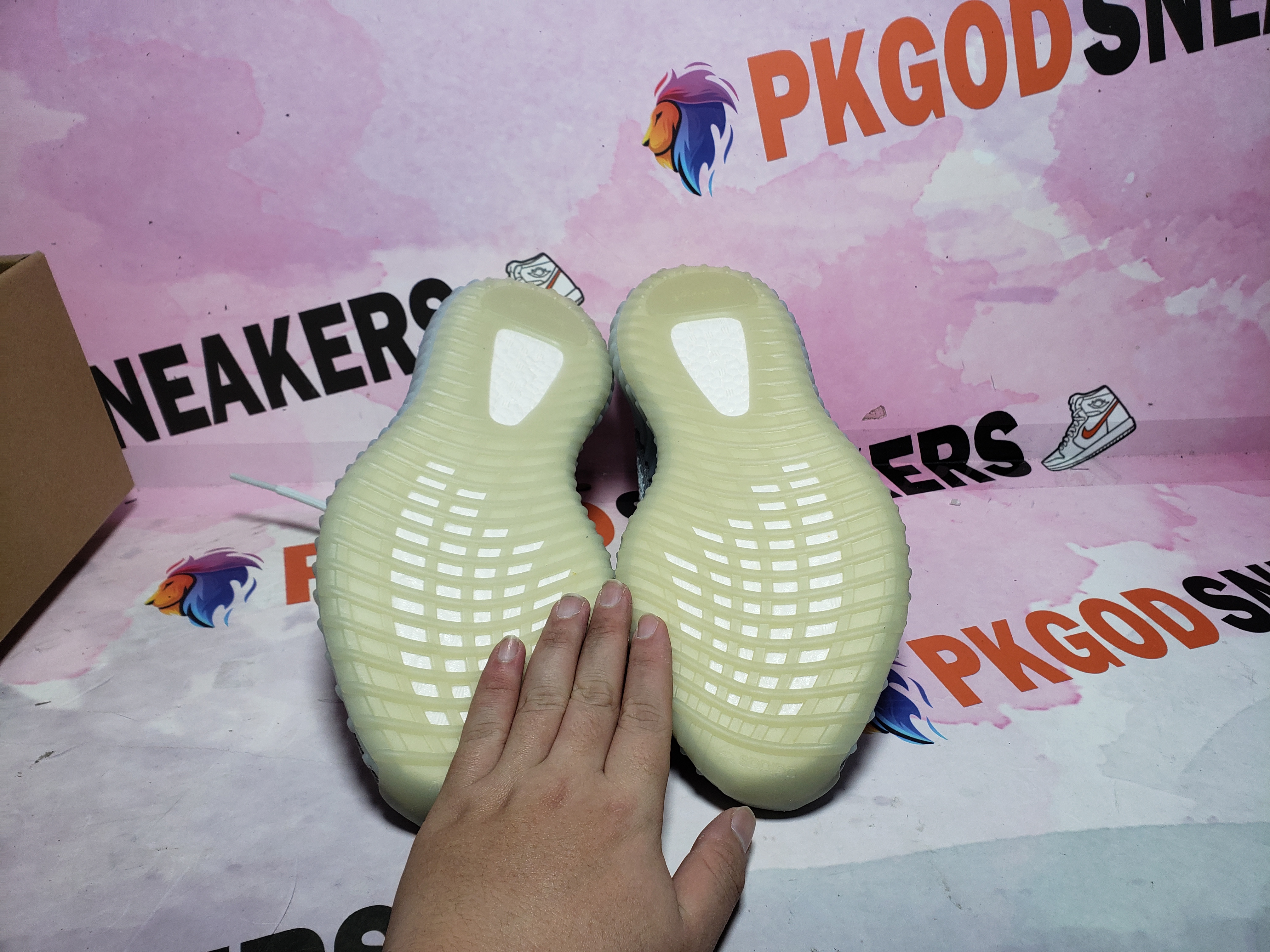 PKGoden Yeezy Boost 350 V2 Blue Tint B37571