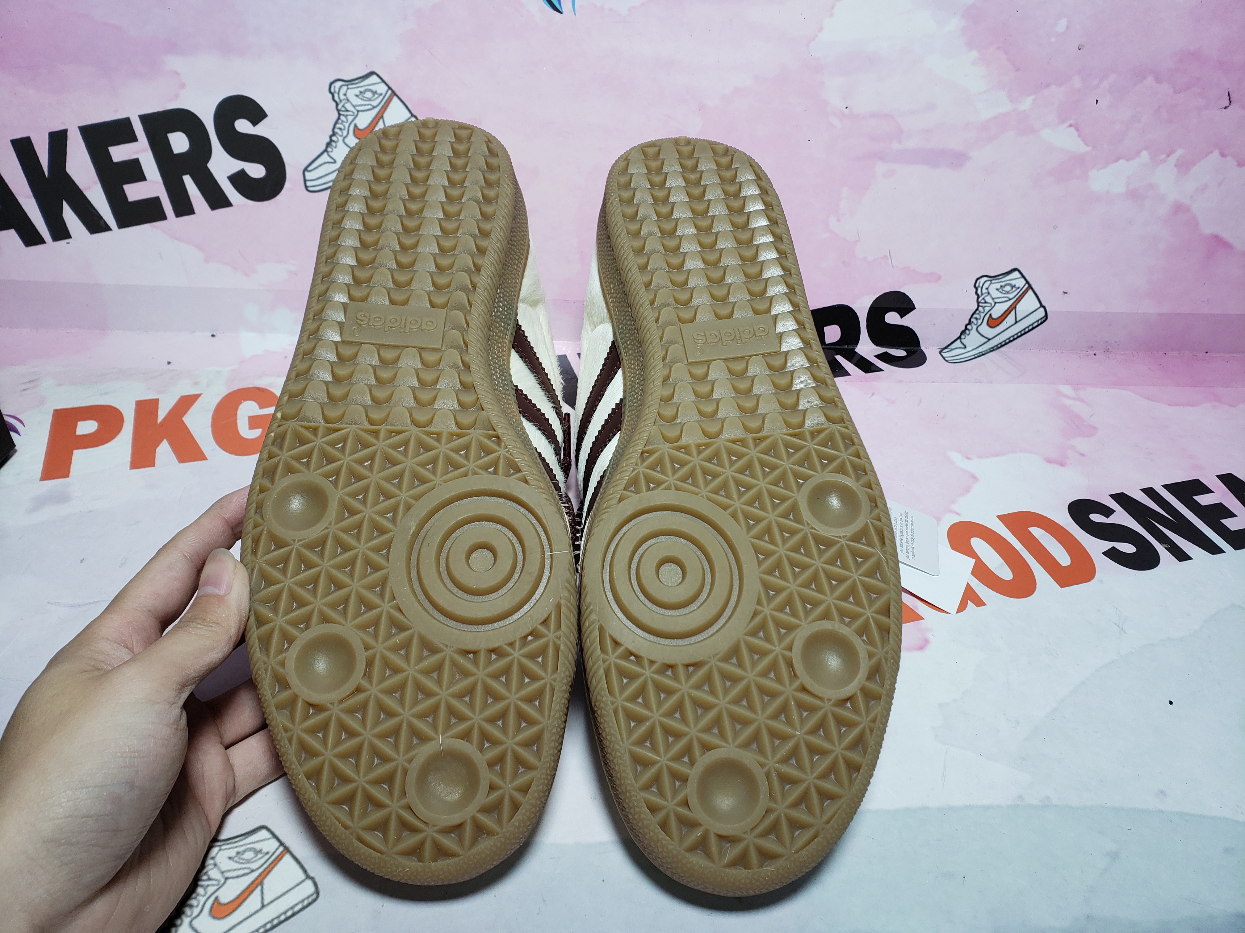 OG Samba Vegan White Haired Horse