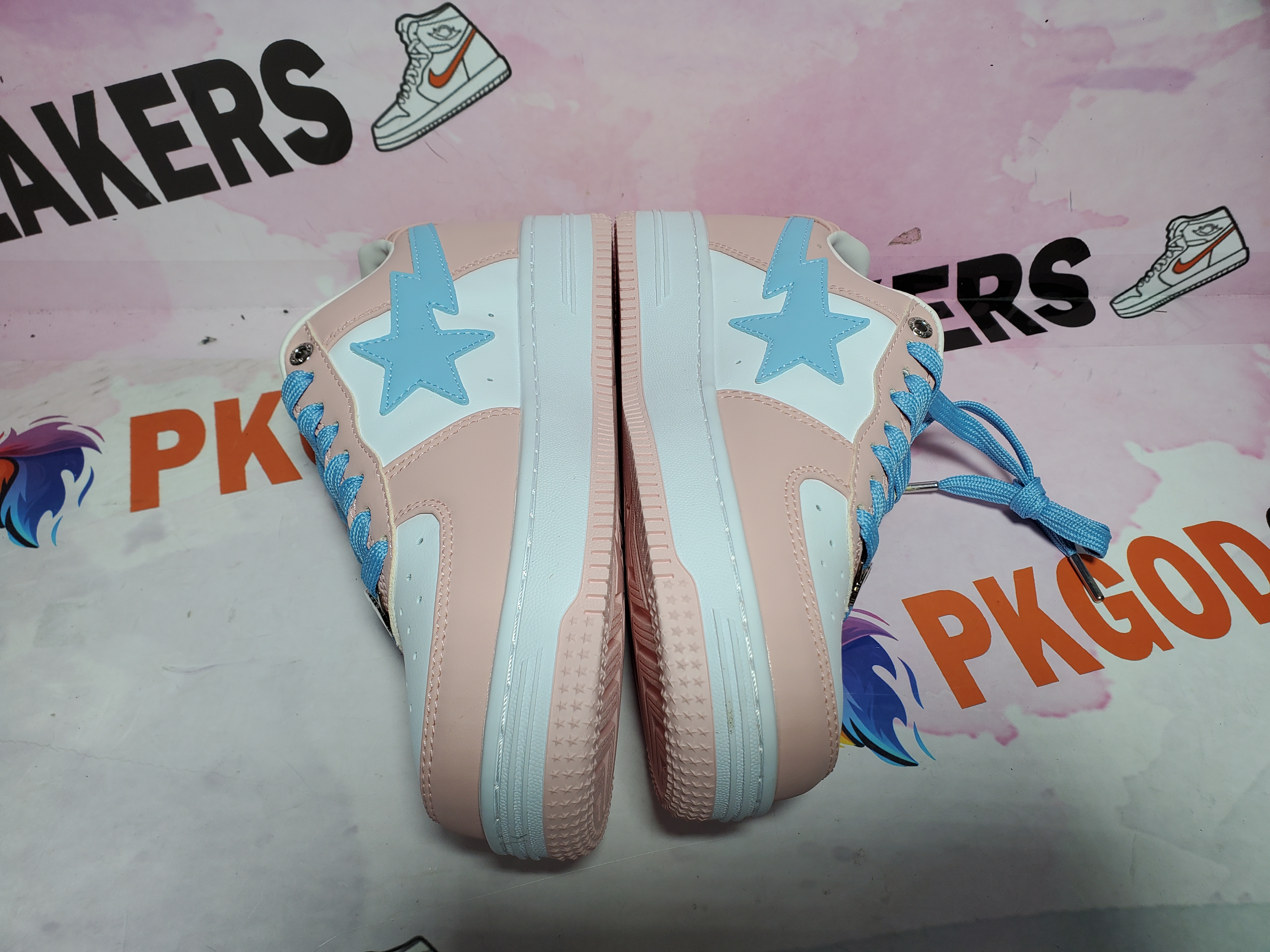 PKGoden A Bathing Ape Bape Sta Low Cartoon Hello Kitty 1H73-191-913