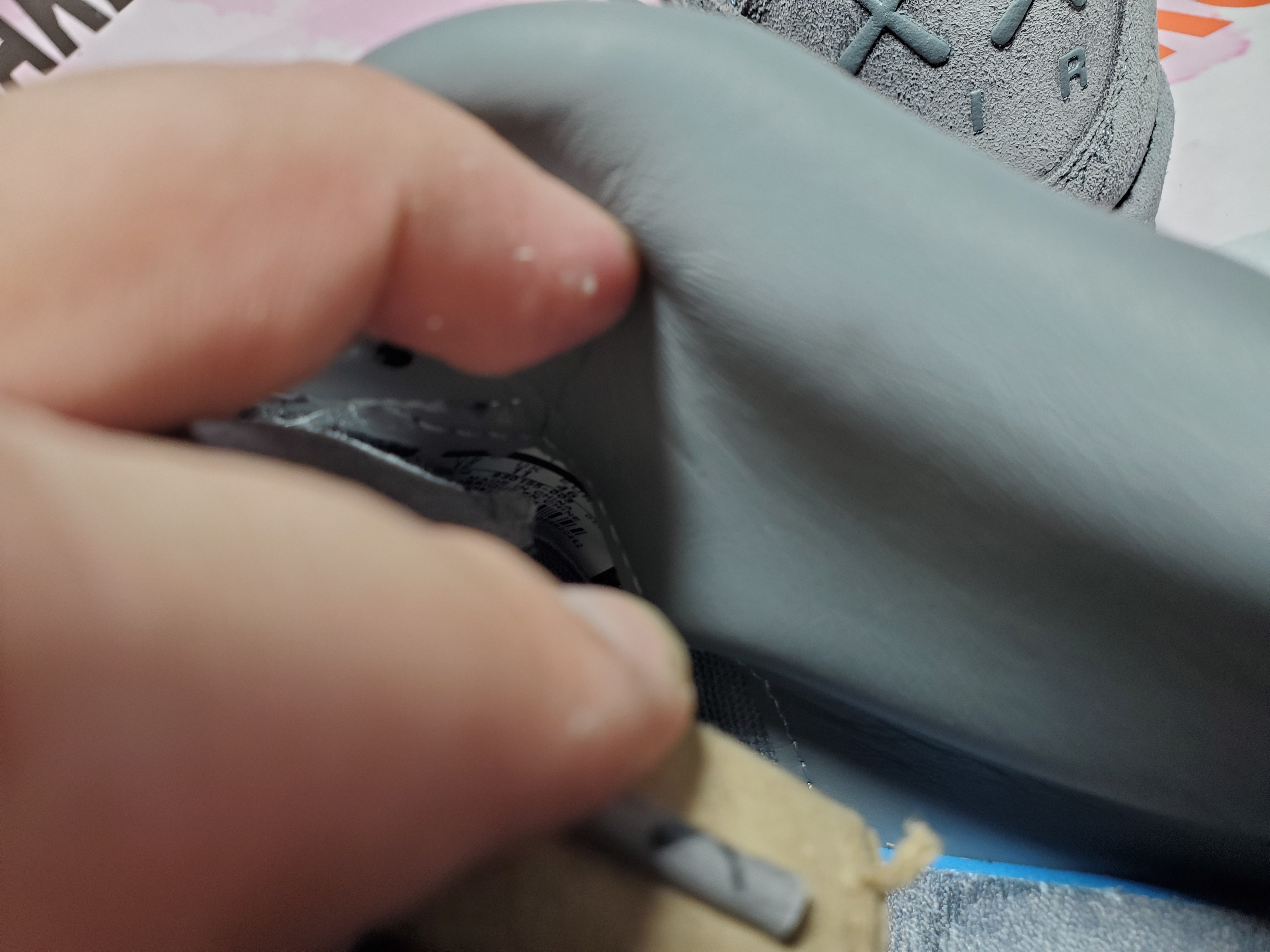 PKGoden Jordan 4 Retro Kaws 930155-003