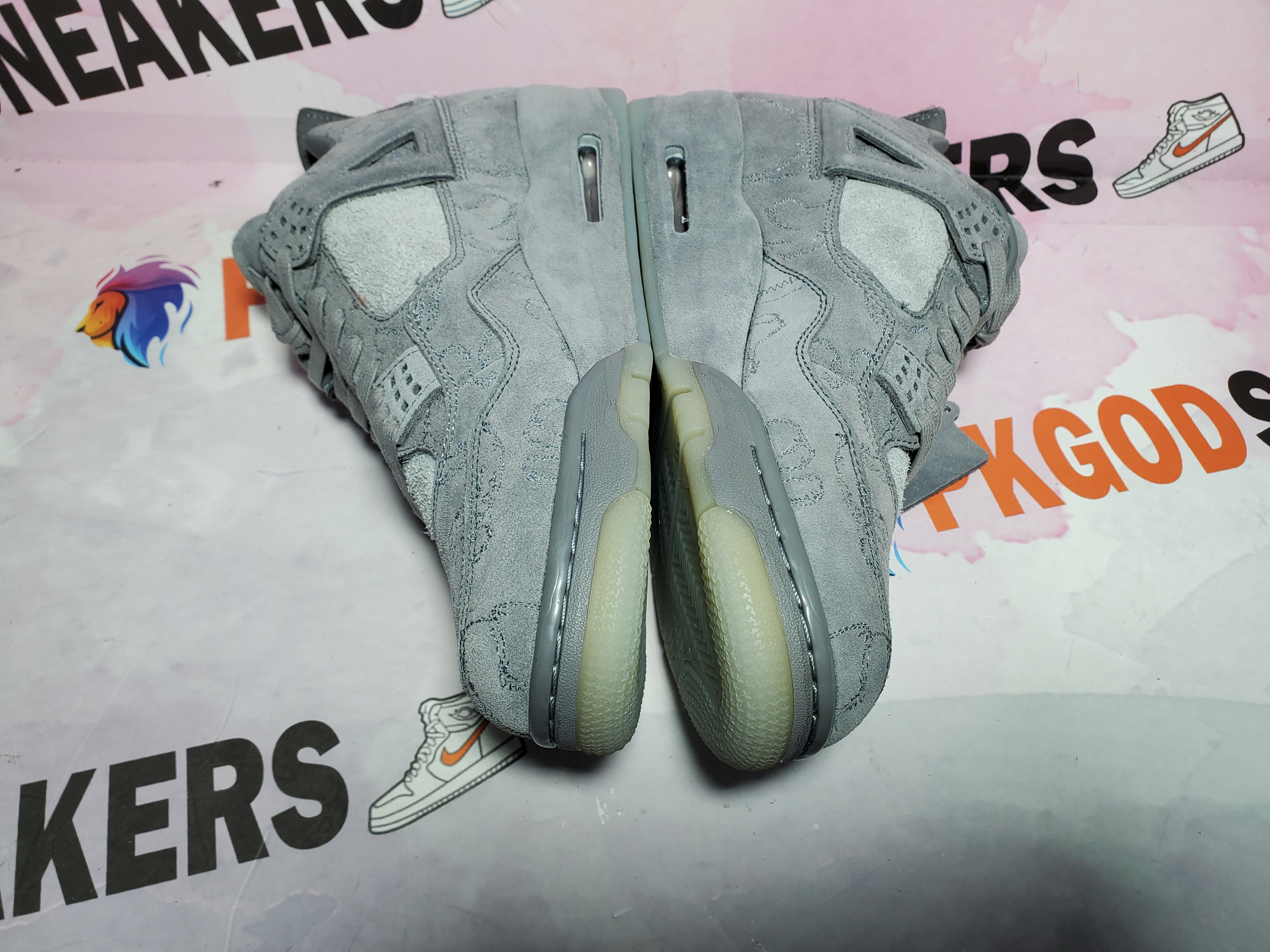 PKGoden Jordan 4 Retro Kaws 930155-003