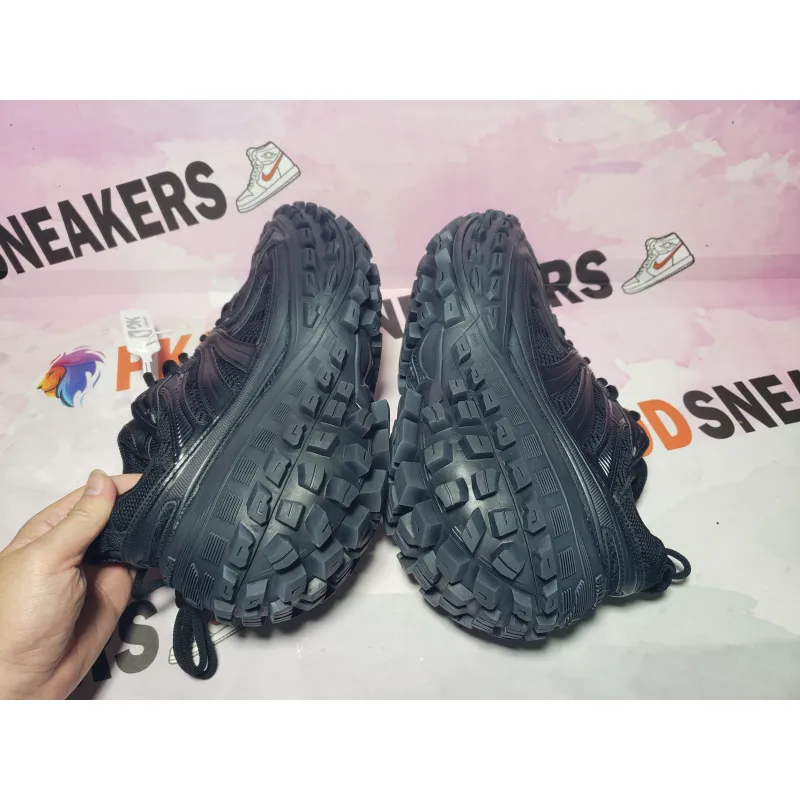 PKGoden Balenciaga Defender Black 685613 W2RA6 1000