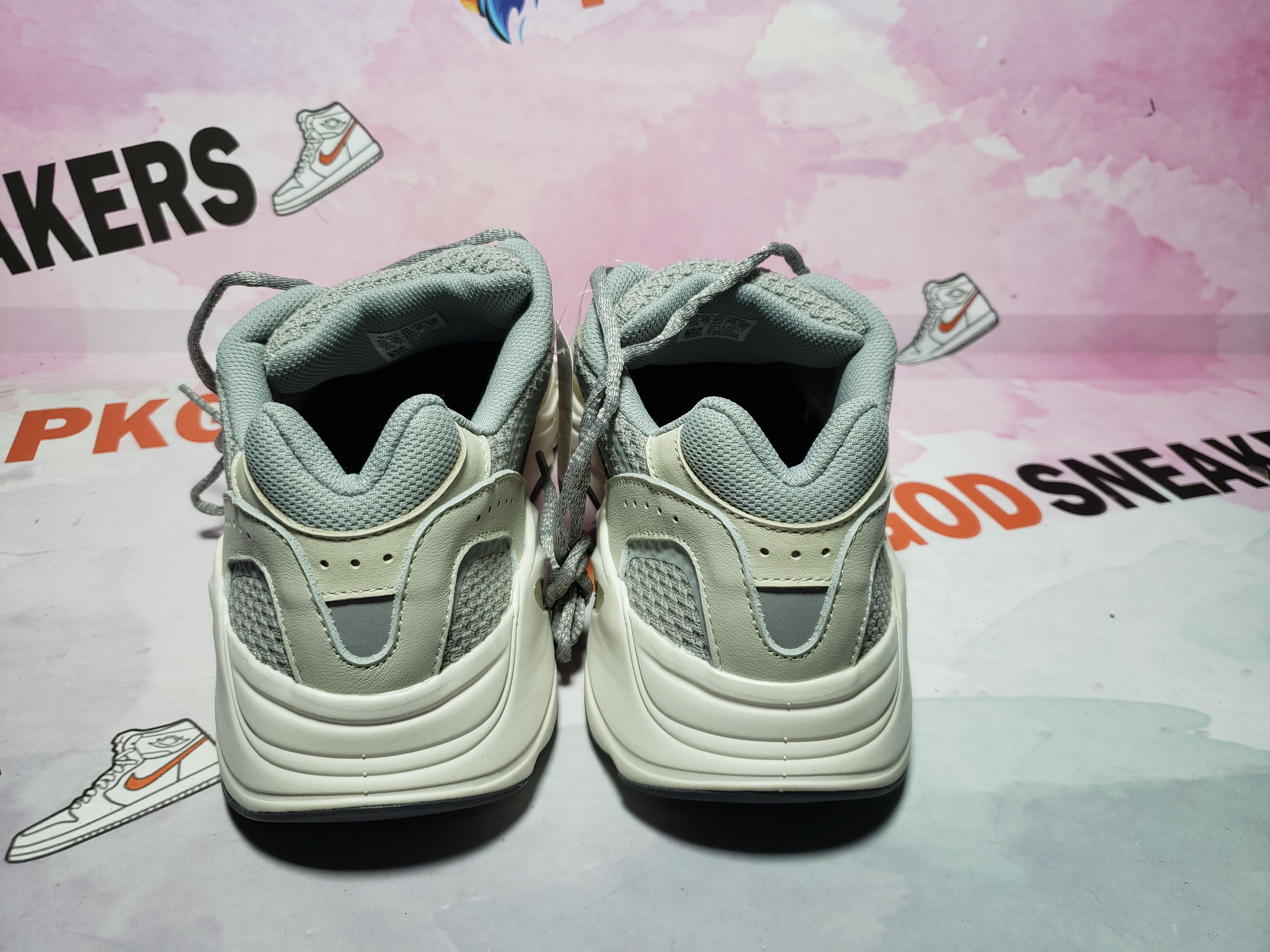 PKGoden Yeezy Boost 700 V2 Cream GY7924