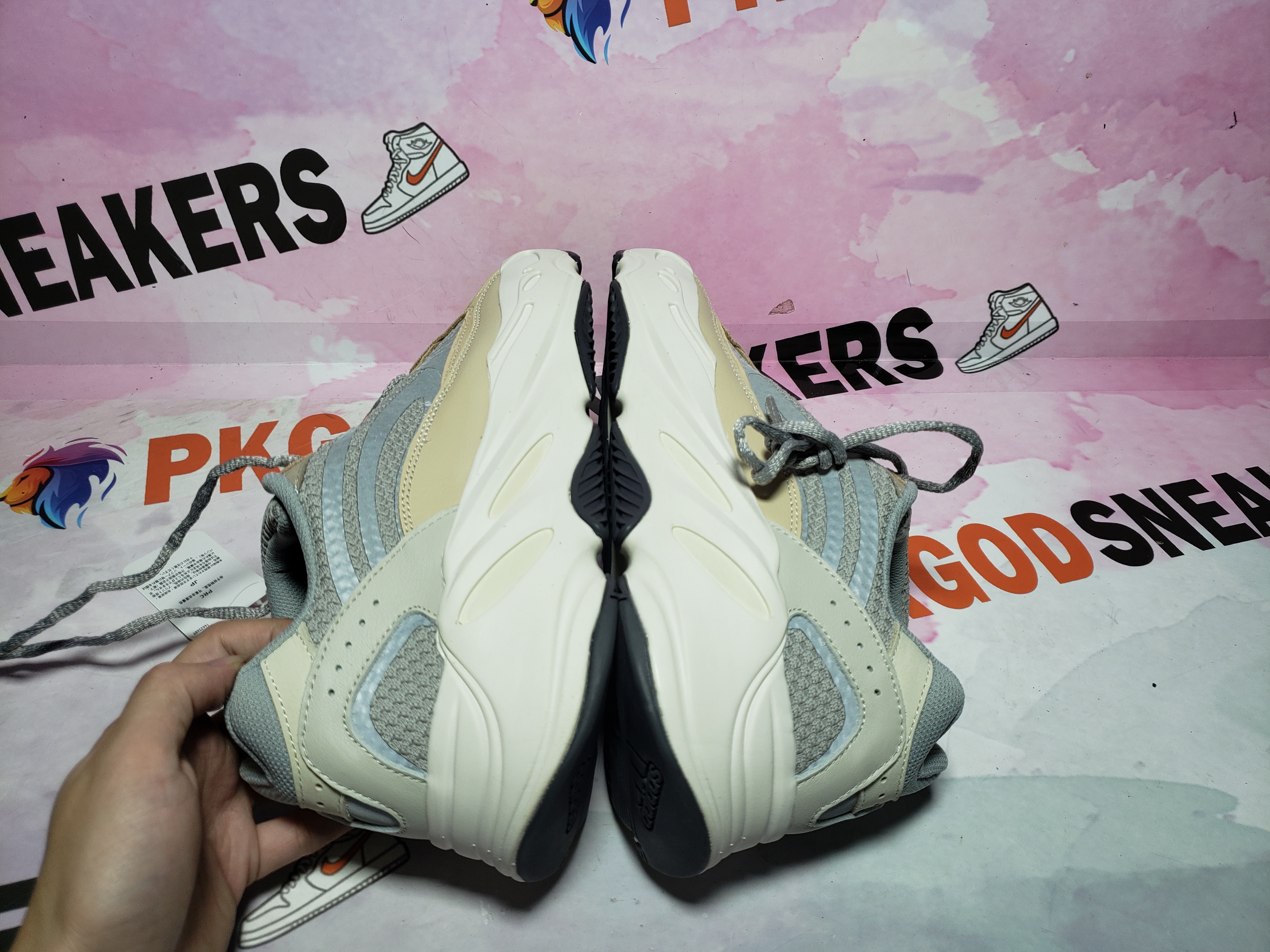 PKGoden Yeezy Boost 700 V2 Cream GY7924
