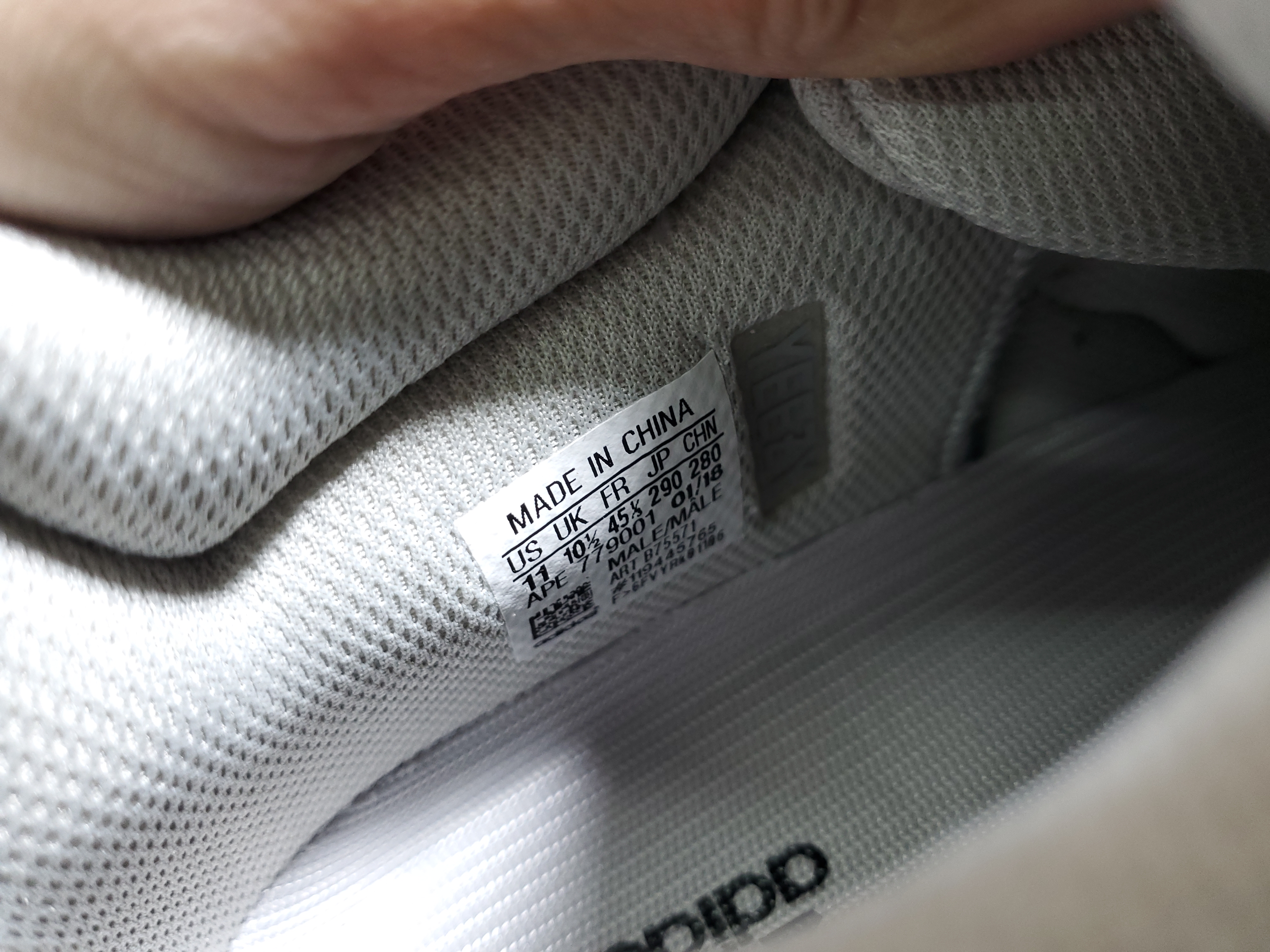 PKGoden Yeezy Boost 700 Wave Runner Solid Grey B75571