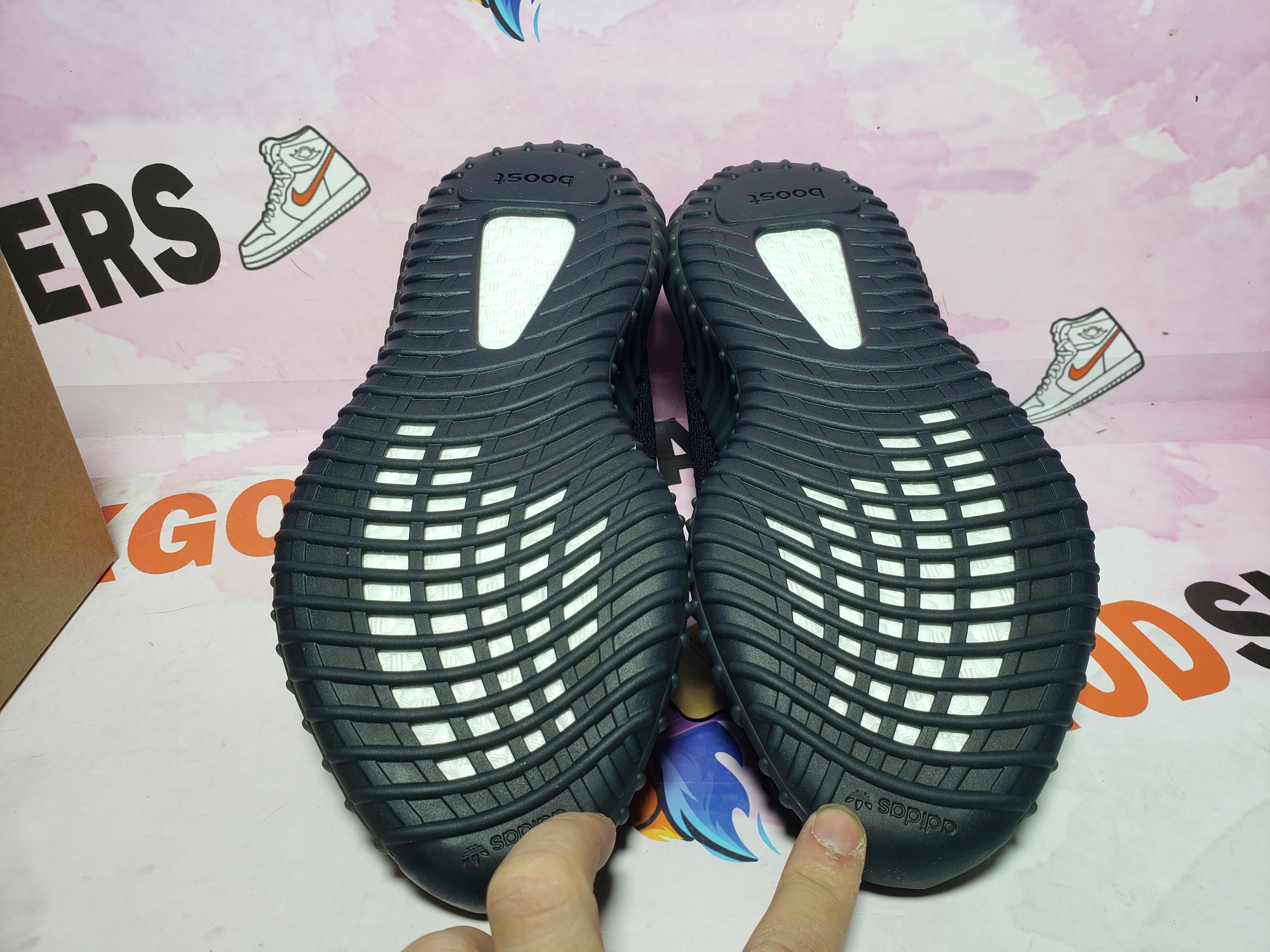 ⚡29$ ⚡ Yeezy Boost 350 V2 Dazzling Blue  GY7164