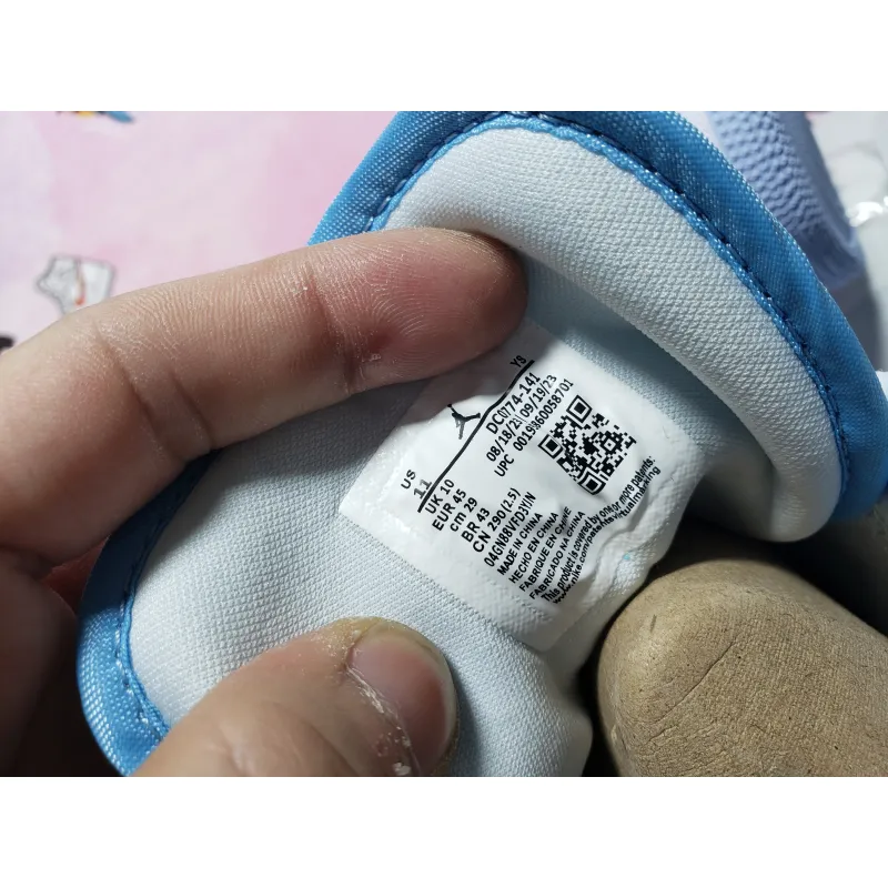 BoostMasterLin Travis Scott x Air Jordan 1 Low White Blue DC0774-141