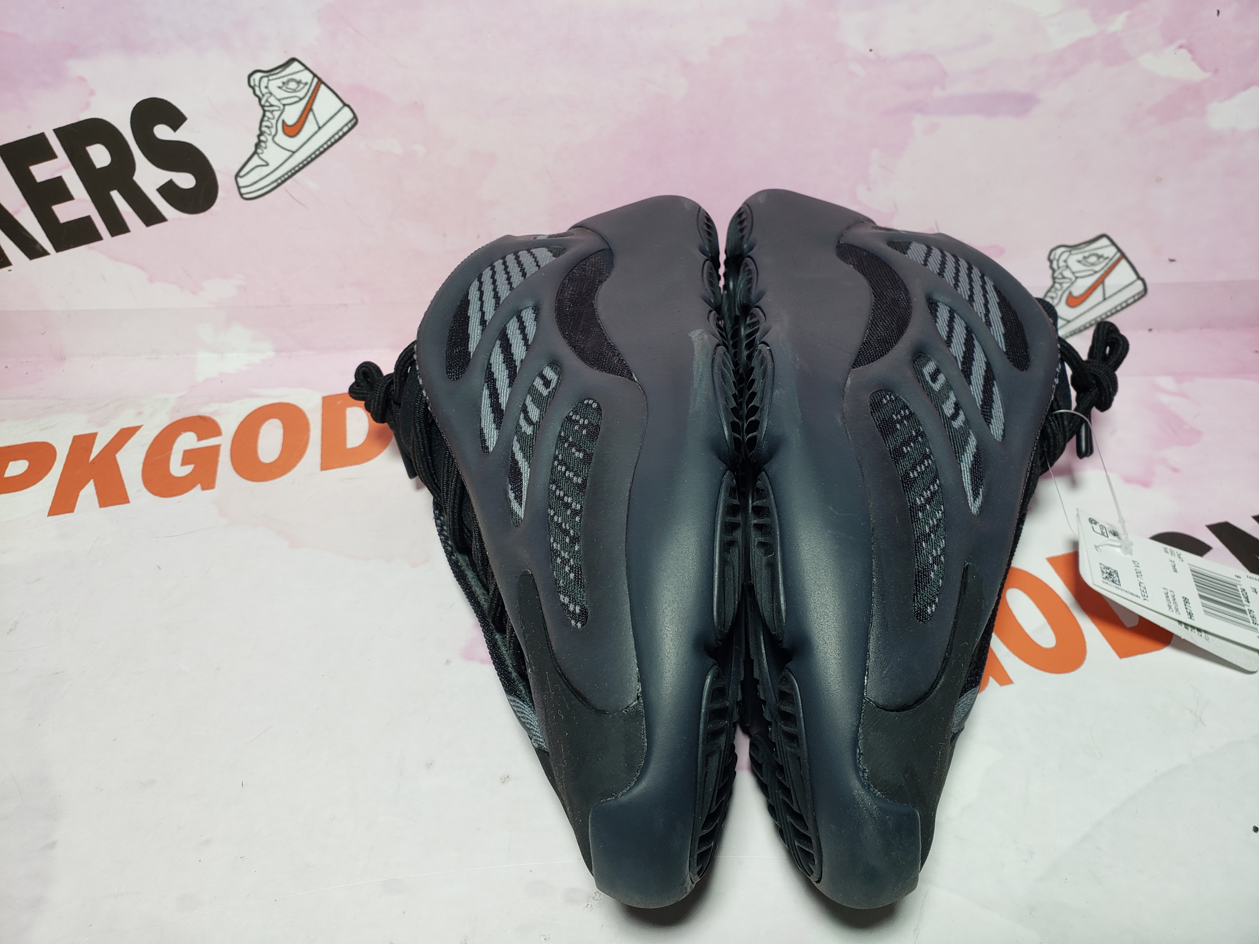 PKGoden Yeezy Boost 700 V3 Alvah H67799