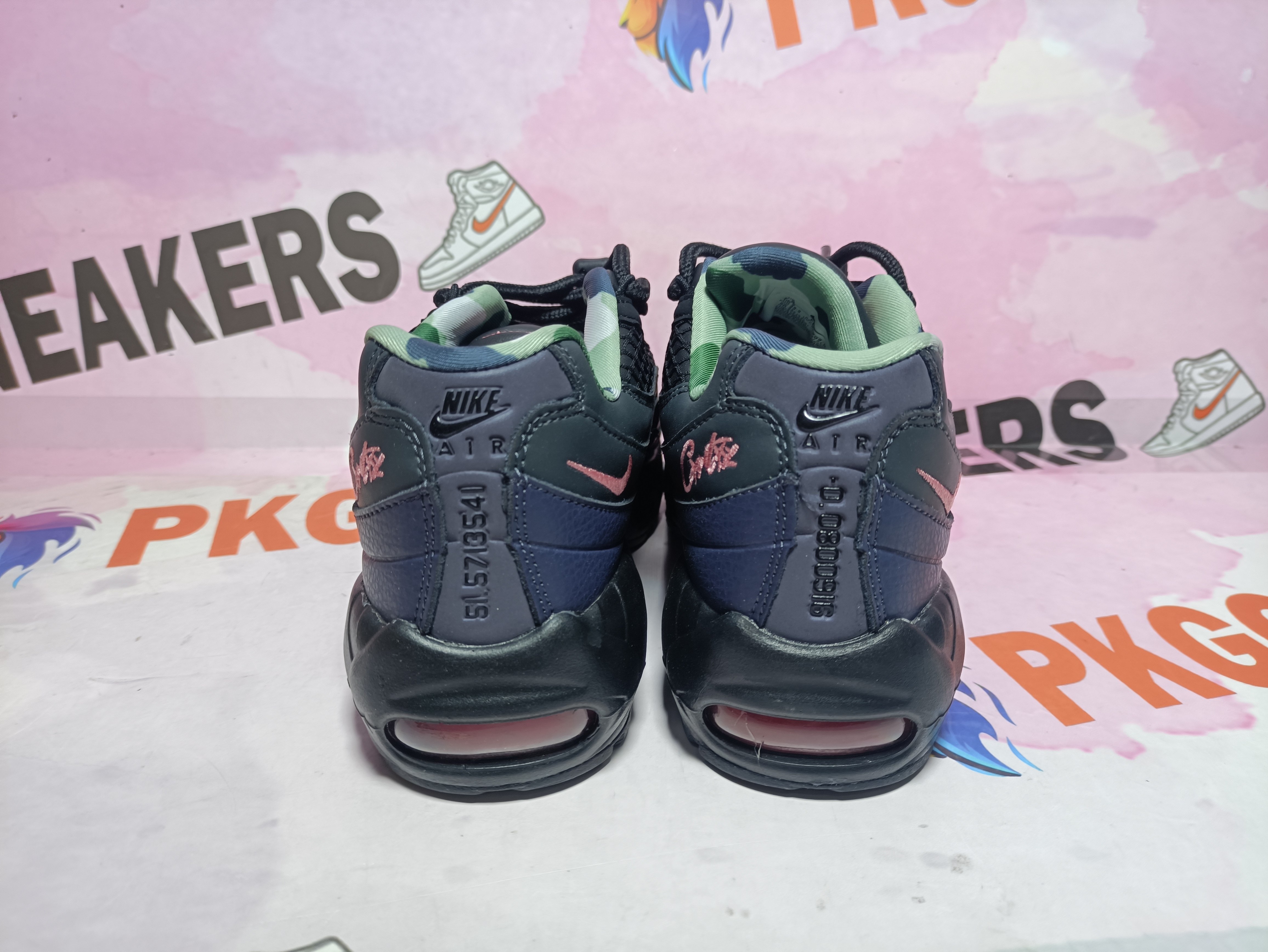 FREE SHIPPING - Air Max 95 SP Corteiz Pink Beam FB2709-001