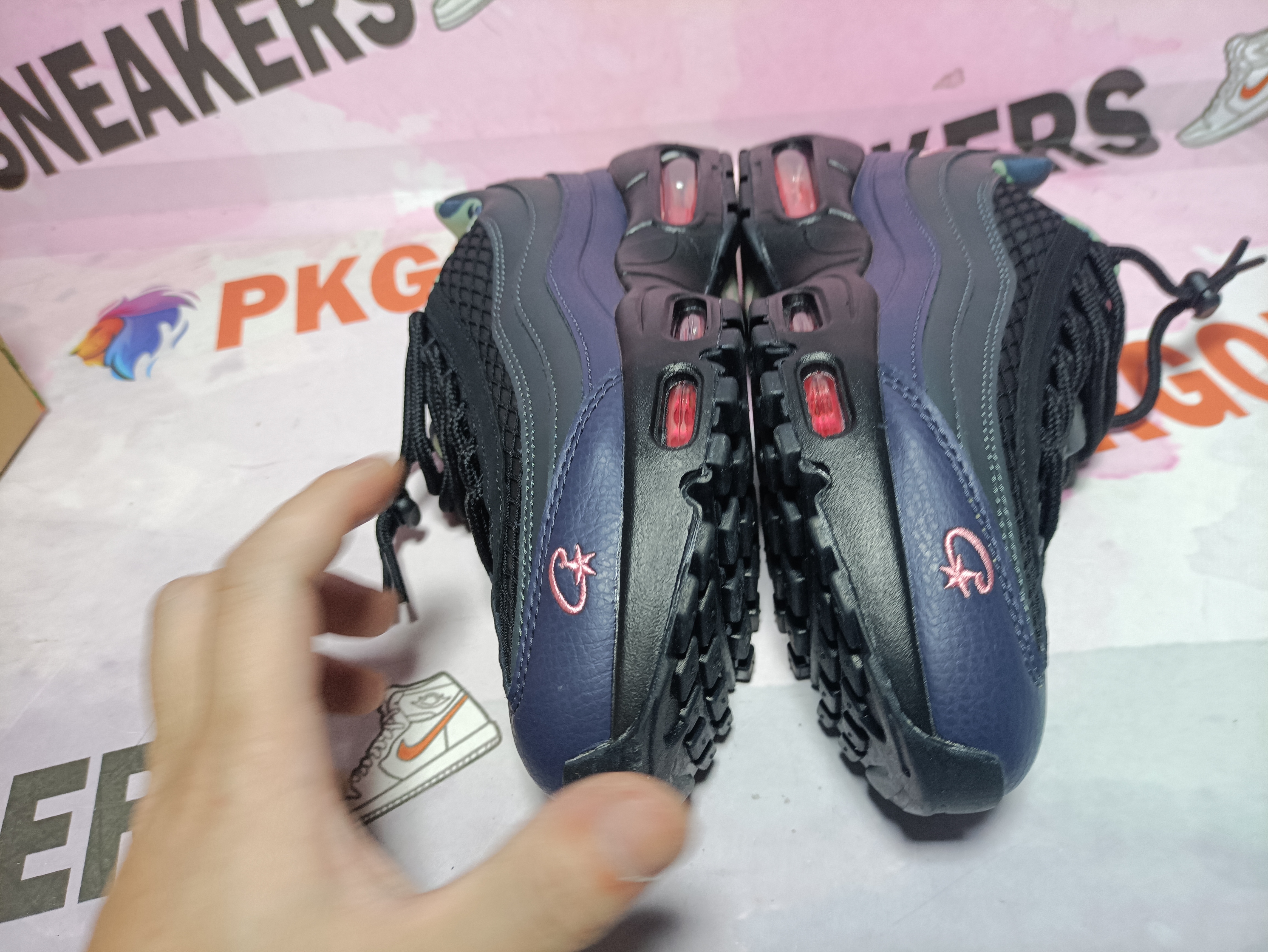 FREE SHIPPING - Air Max 95 SP Corteiz Pink Beam FB2709-001