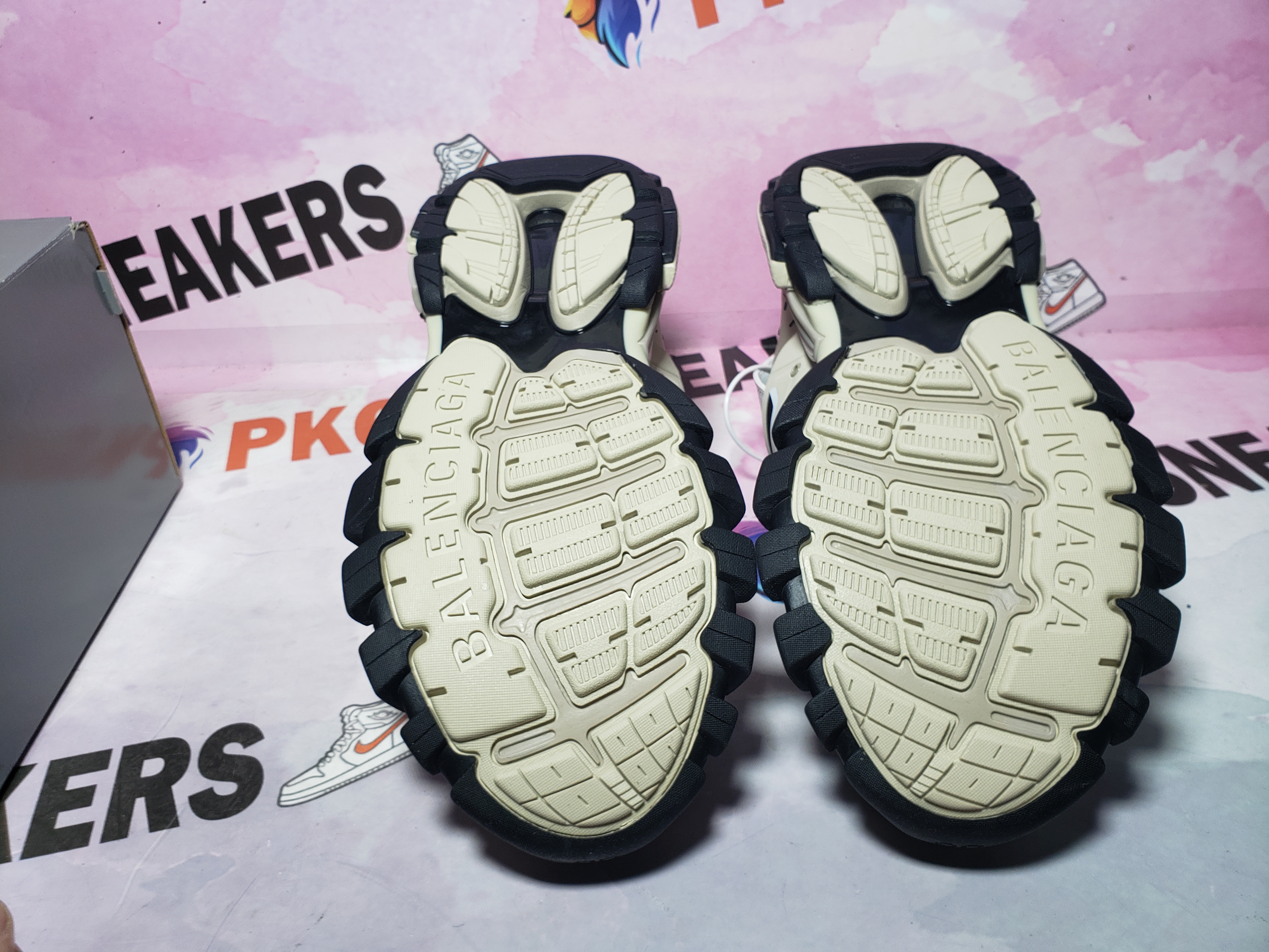 PKGoden Balenciaga  3rd Tess S.Black Rice Khaki Black 542436 W3AC4 8071