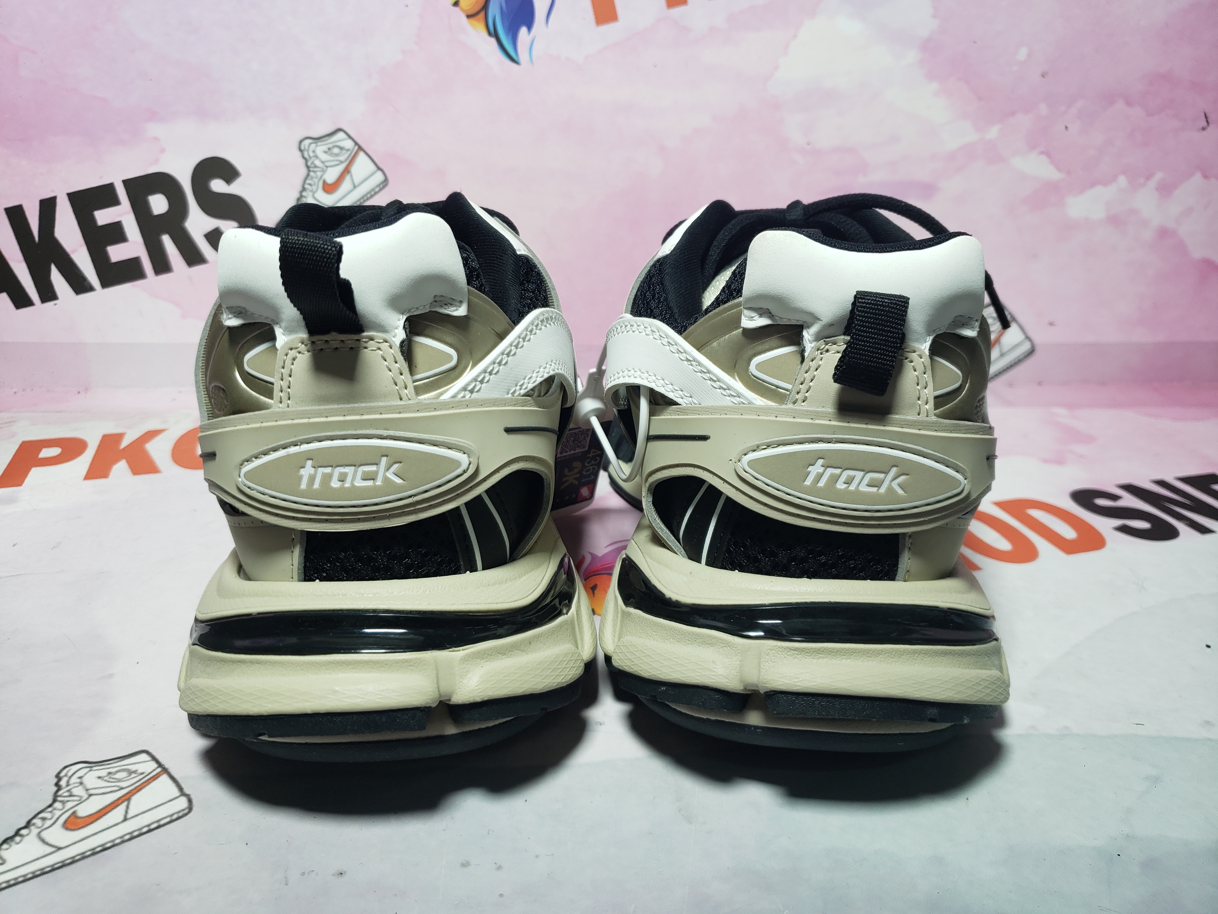 PKGoden Balenciaga  3rd Tess S.Black Rice Khaki Black 542436 W3AC4 8071