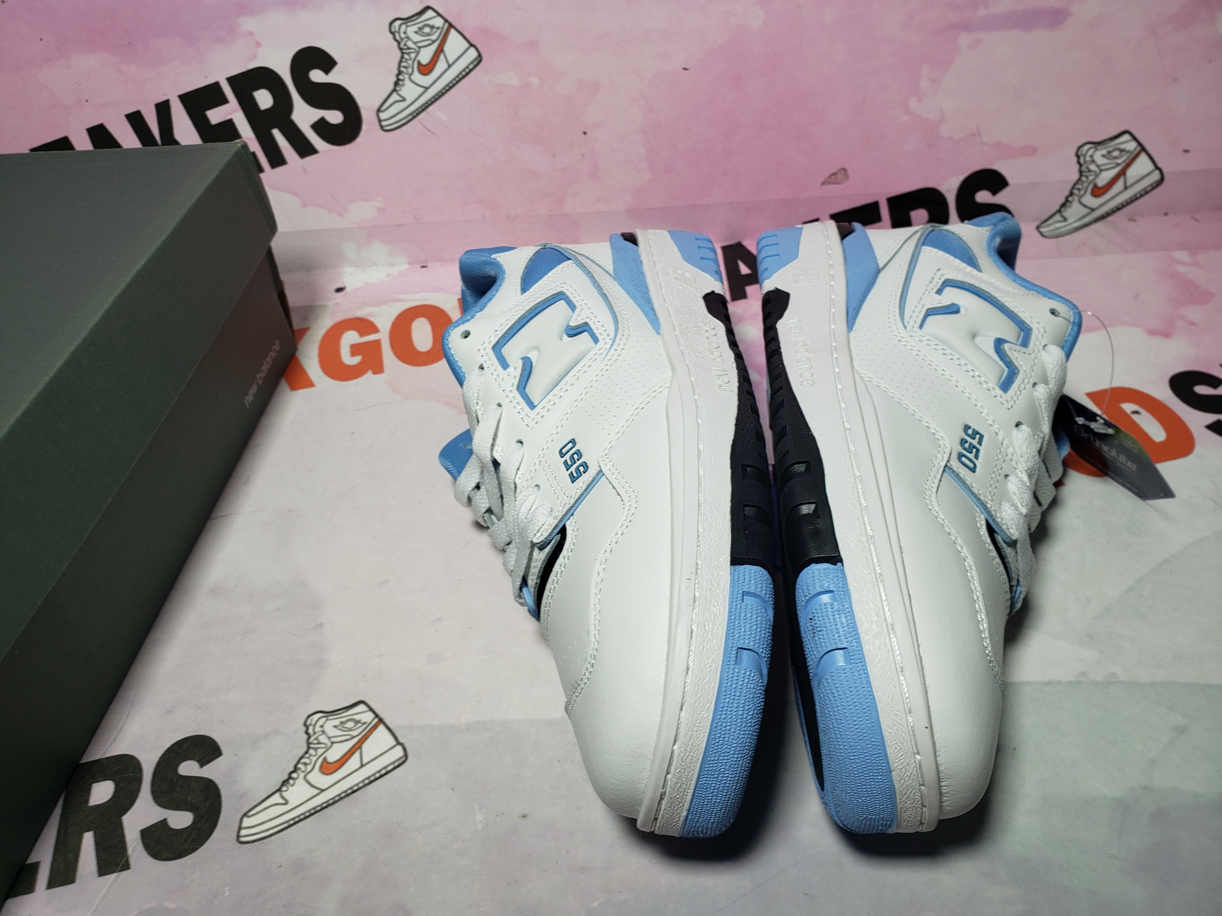 BoostMasterLin New Balance 550 UNC White University Blue BB550HL1