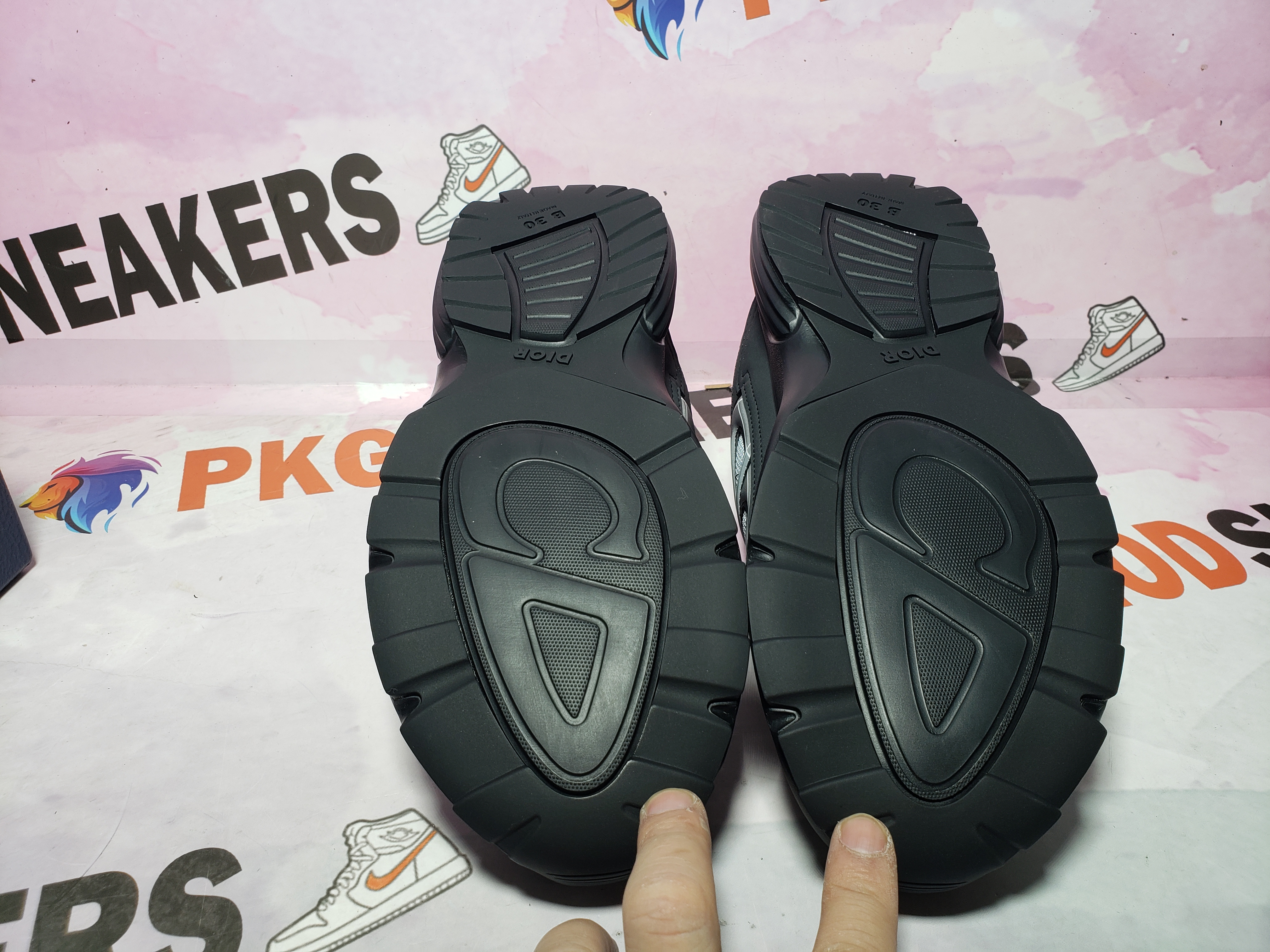 PKGoden Dior B30 Light Grey Sneakers Dark Gray