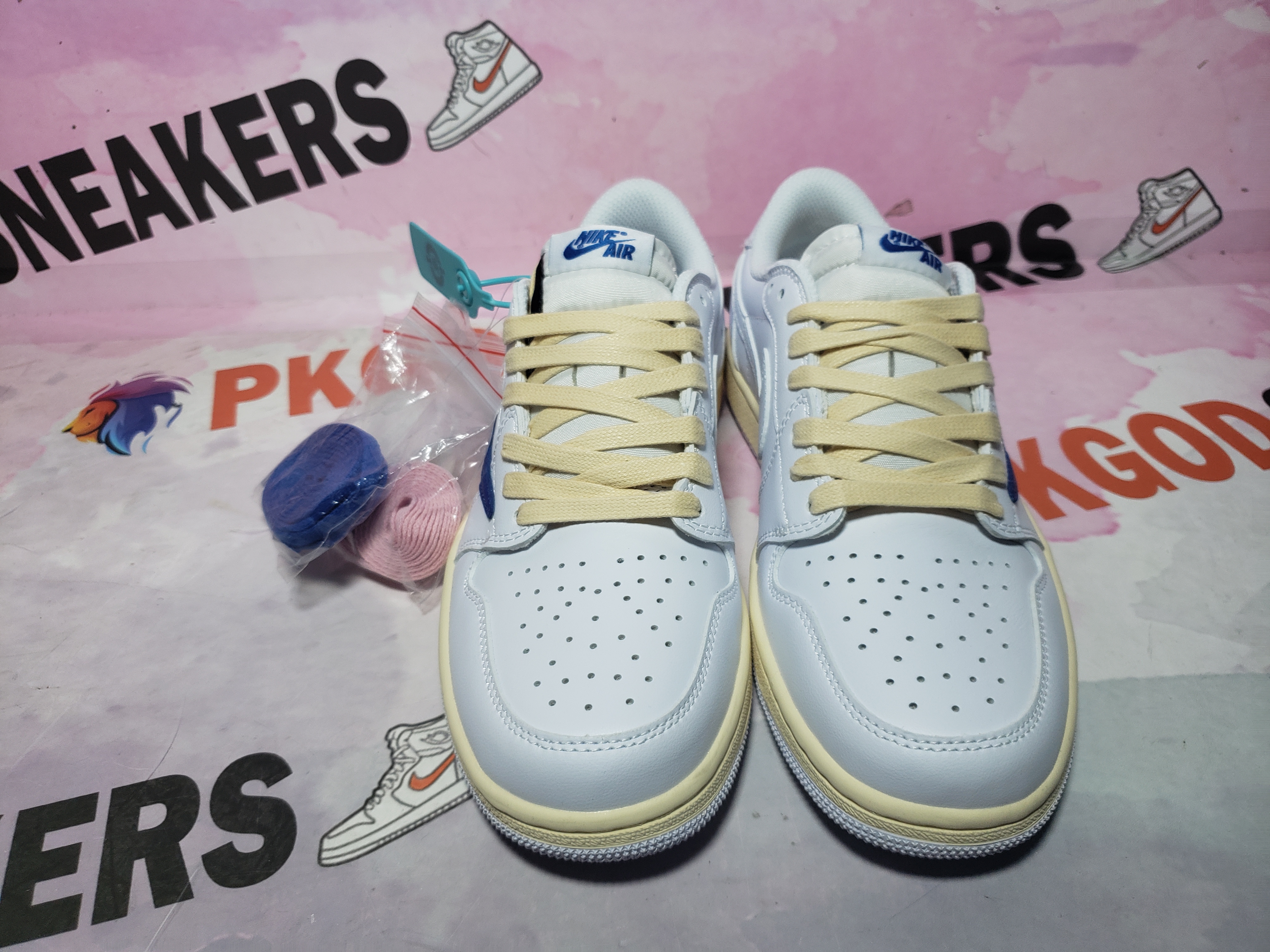 BoostMasterLin Travis Scott x Air Jordan 1 Low White Blue DH68369-186