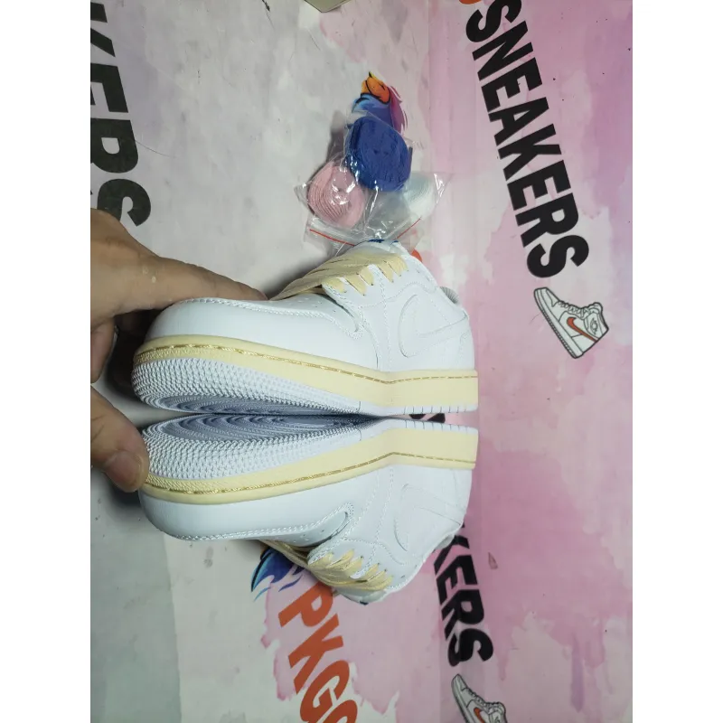 BoostMasterLin Travis Scott x Air Jordan 1 Low White Blue DH68369-186