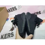 BoostMasterLin Yeezy Boost 350 V2 Onyx HQ4540