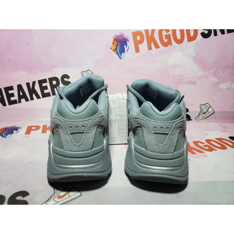 og Yeezy Boost 700 V2 Hospital Blue FV8424