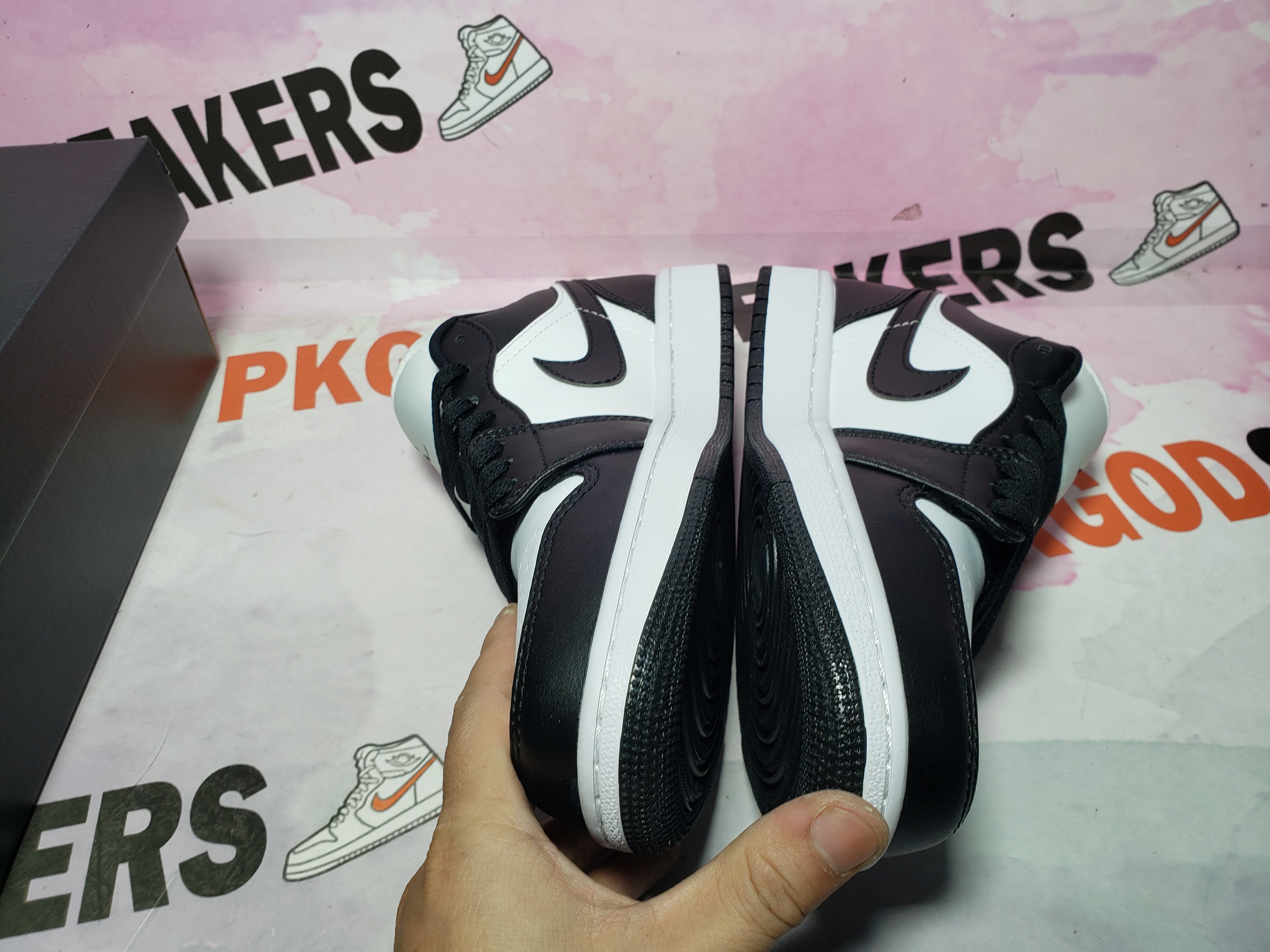 BoostMasterLin Air Jordan 1 Low Black And White DC0774-101