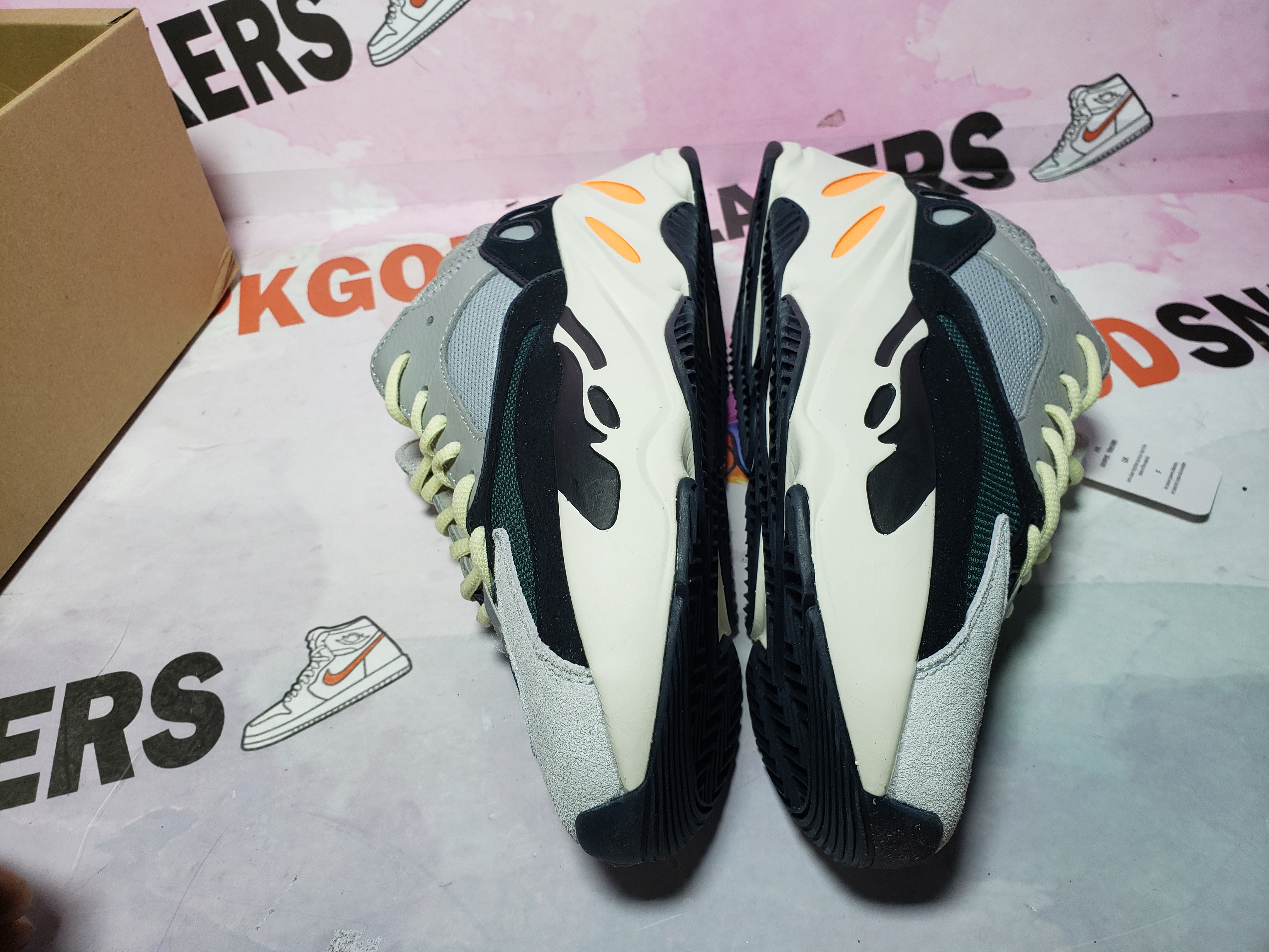 OG Yeezy Boost 700 Wave Runner Solid Grey B75571
