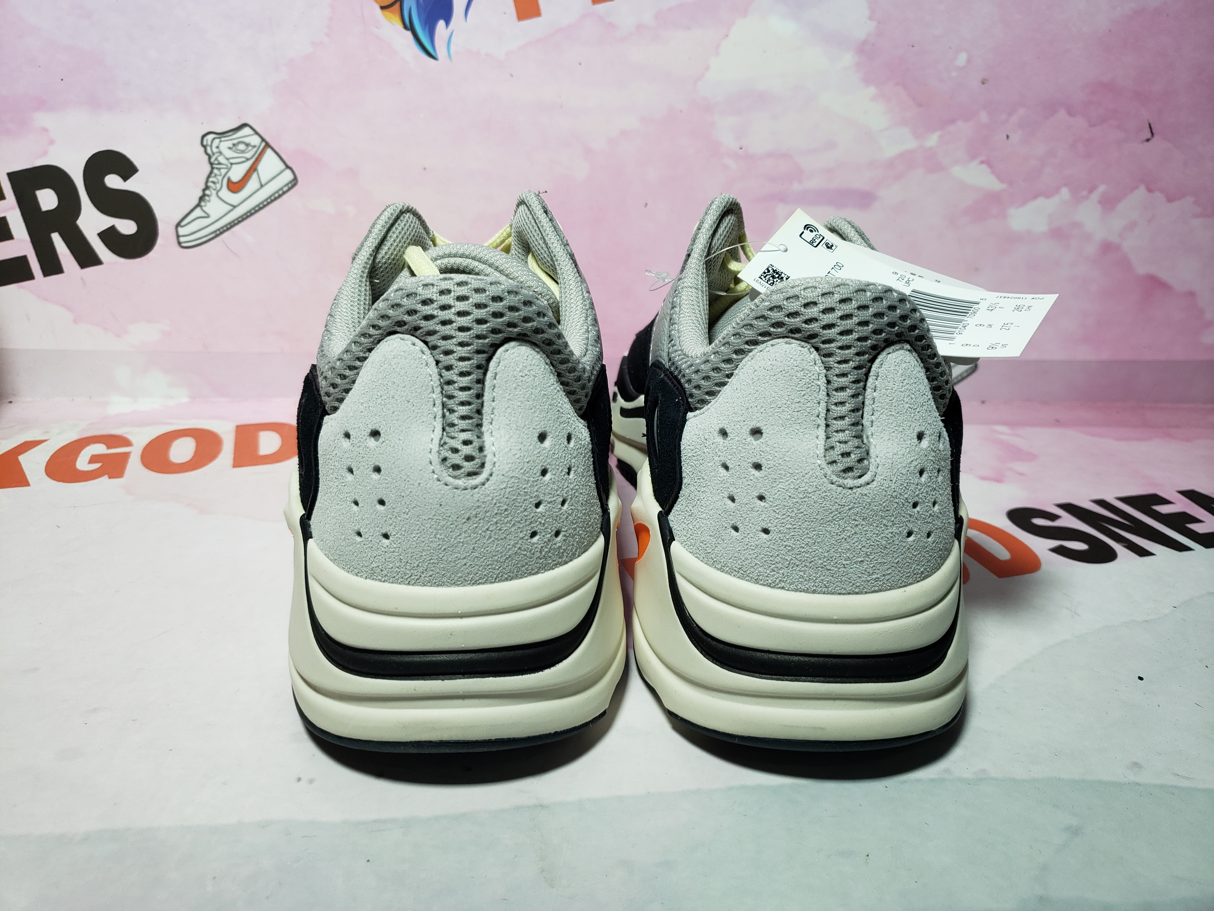 OG Yeezy Boost 700 Wave Runner Solid Grey B75571