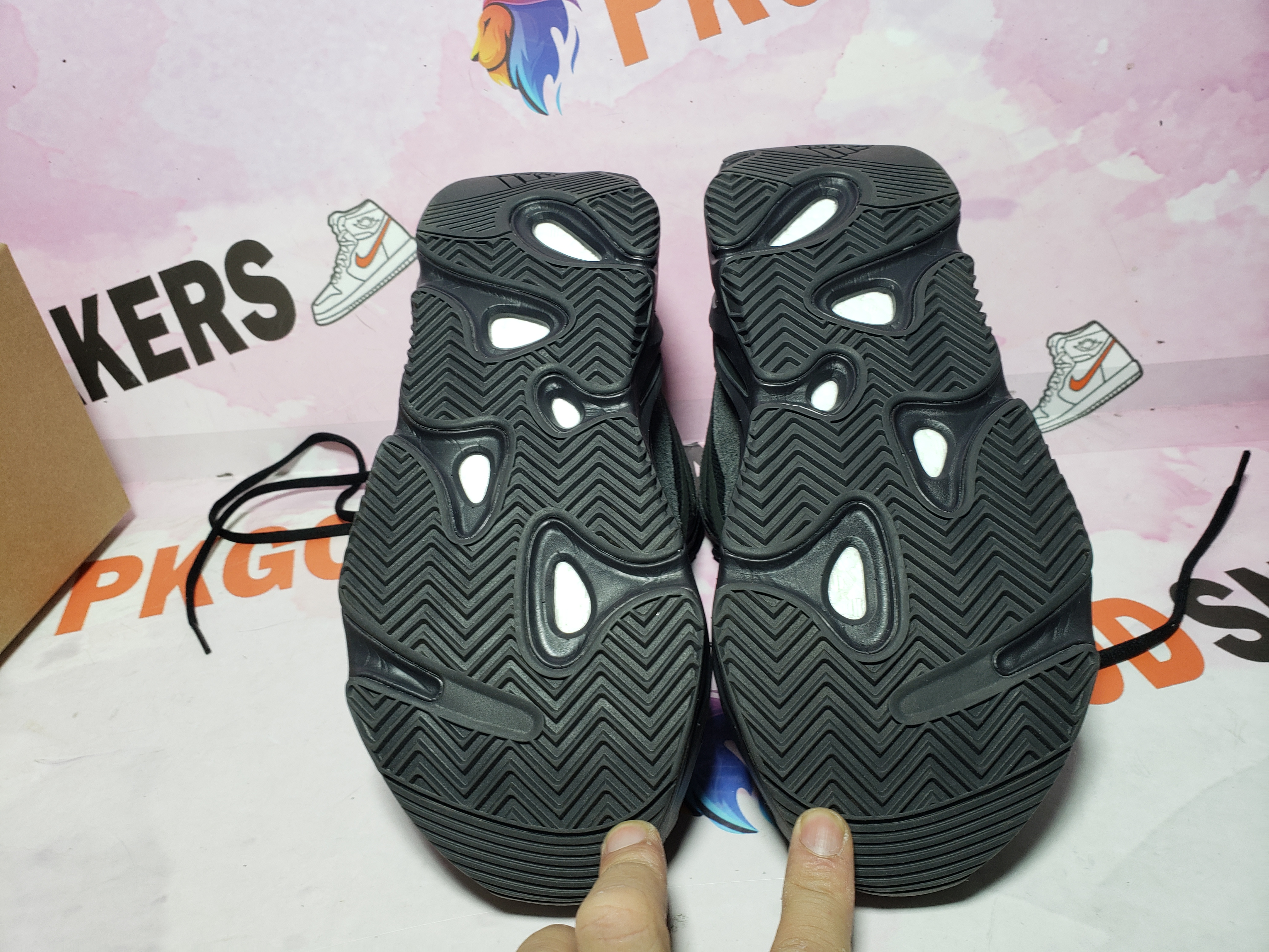 PKGoden Yeezy Boost 700 V2 Vanta FU6684