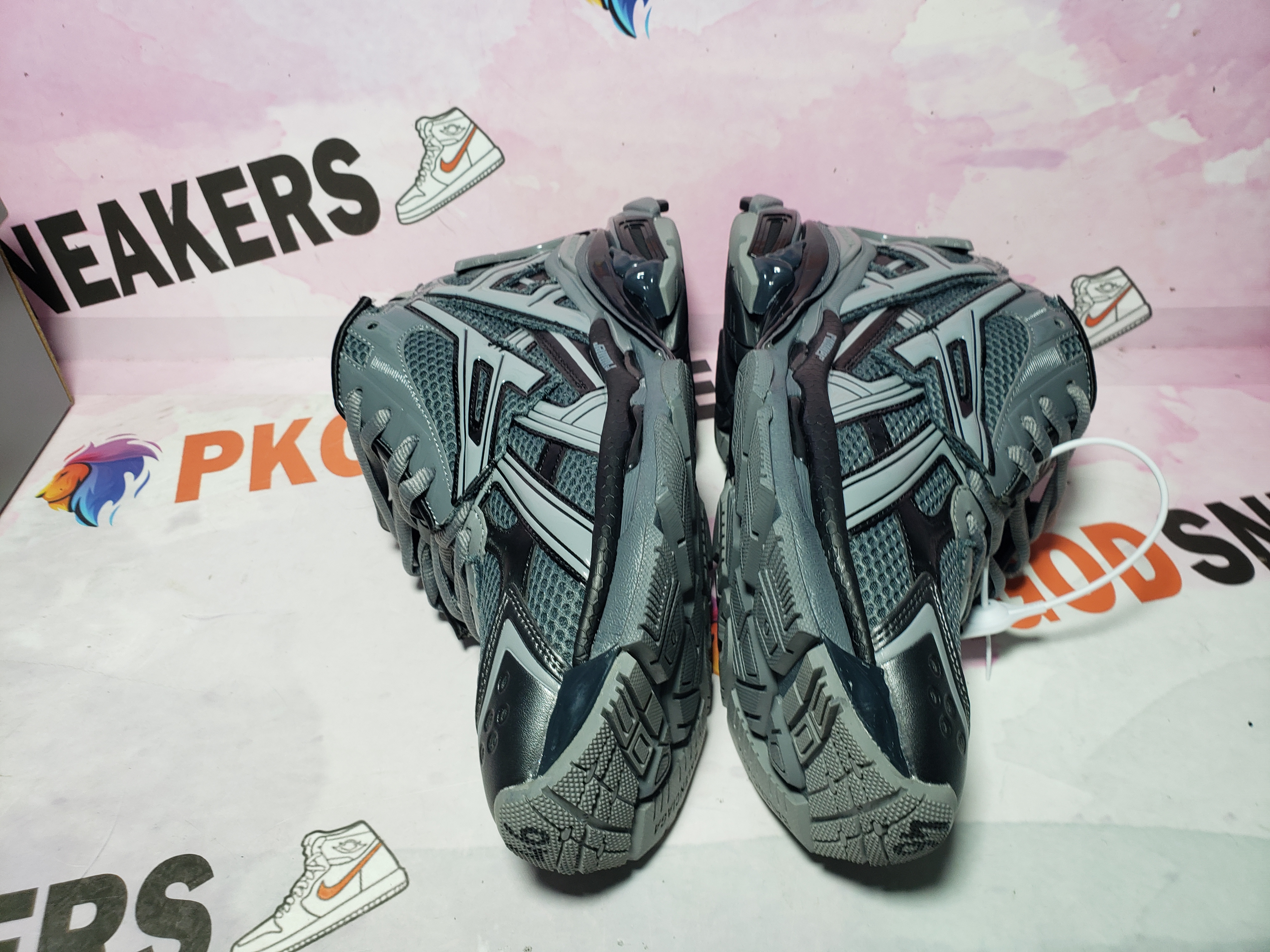 PKGoden Balenciaga 7th Runner All Black Gray 677402 W3RB2 1515