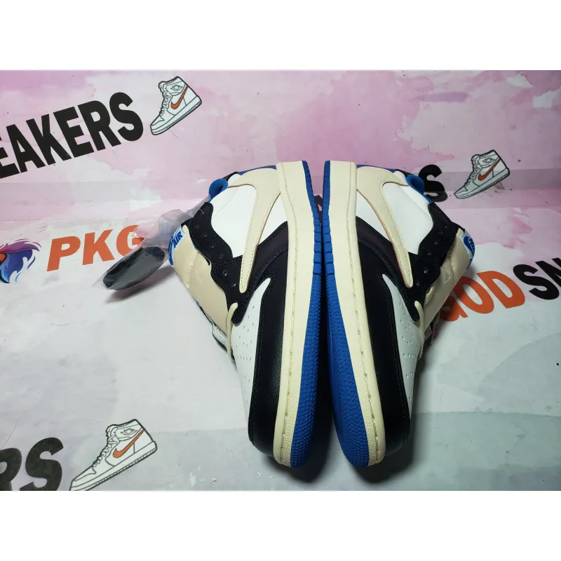 OG Jordan 1 Low fragment design x Travis Scott DM7866-140