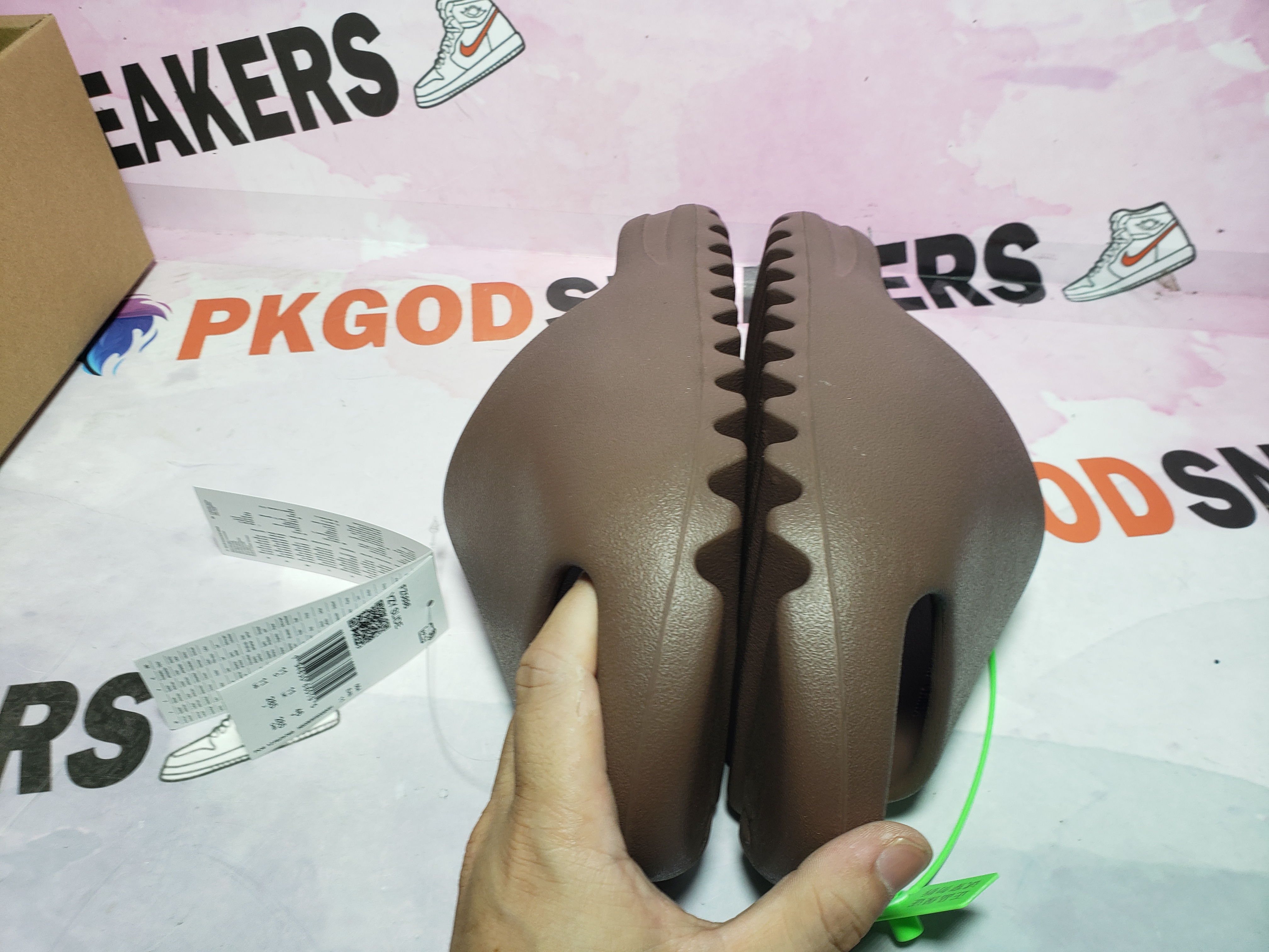 og Yeezy Slide Flax FZ5896