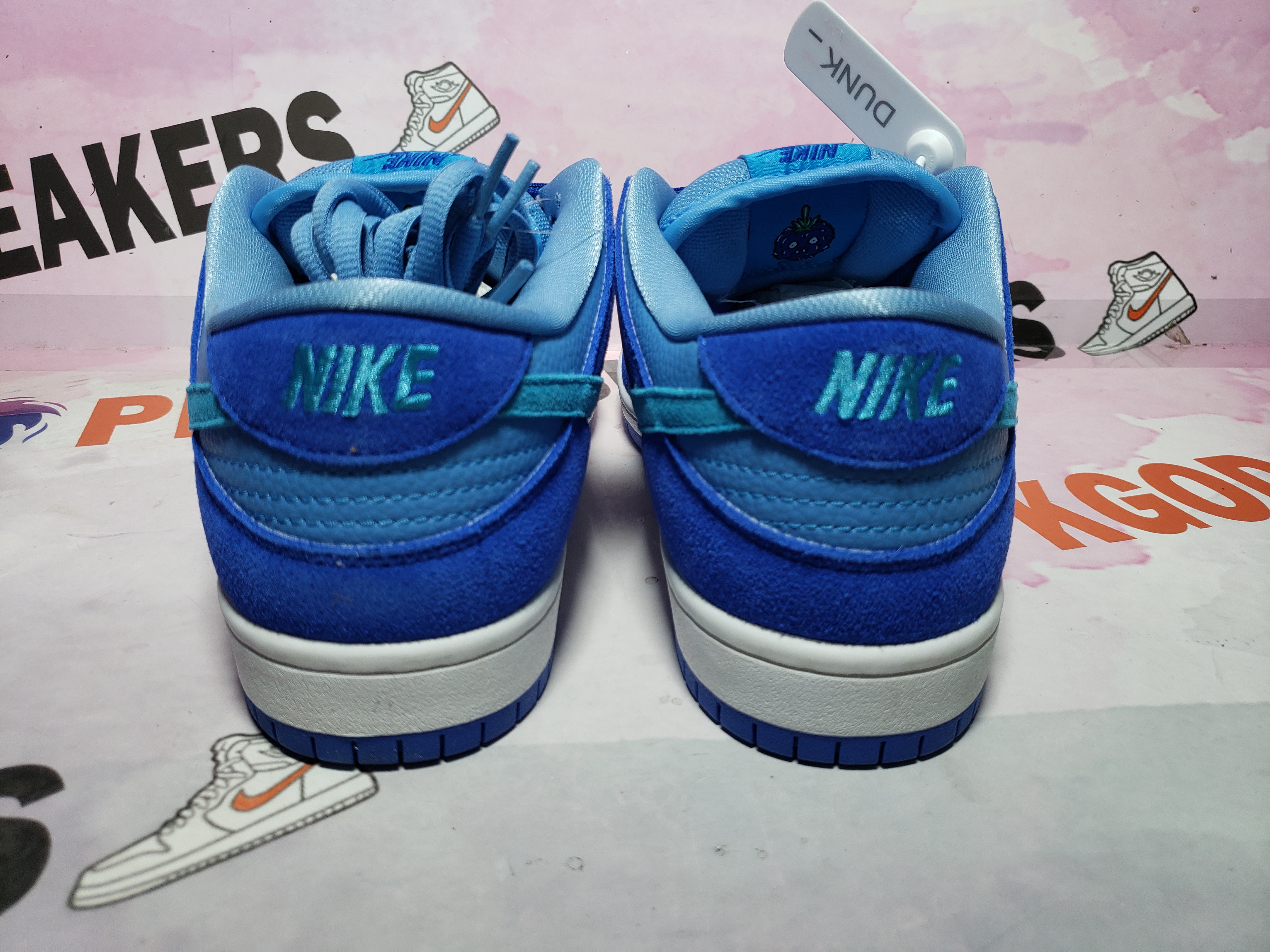 OG Dunk Low Blue Raspberry DM0807-400